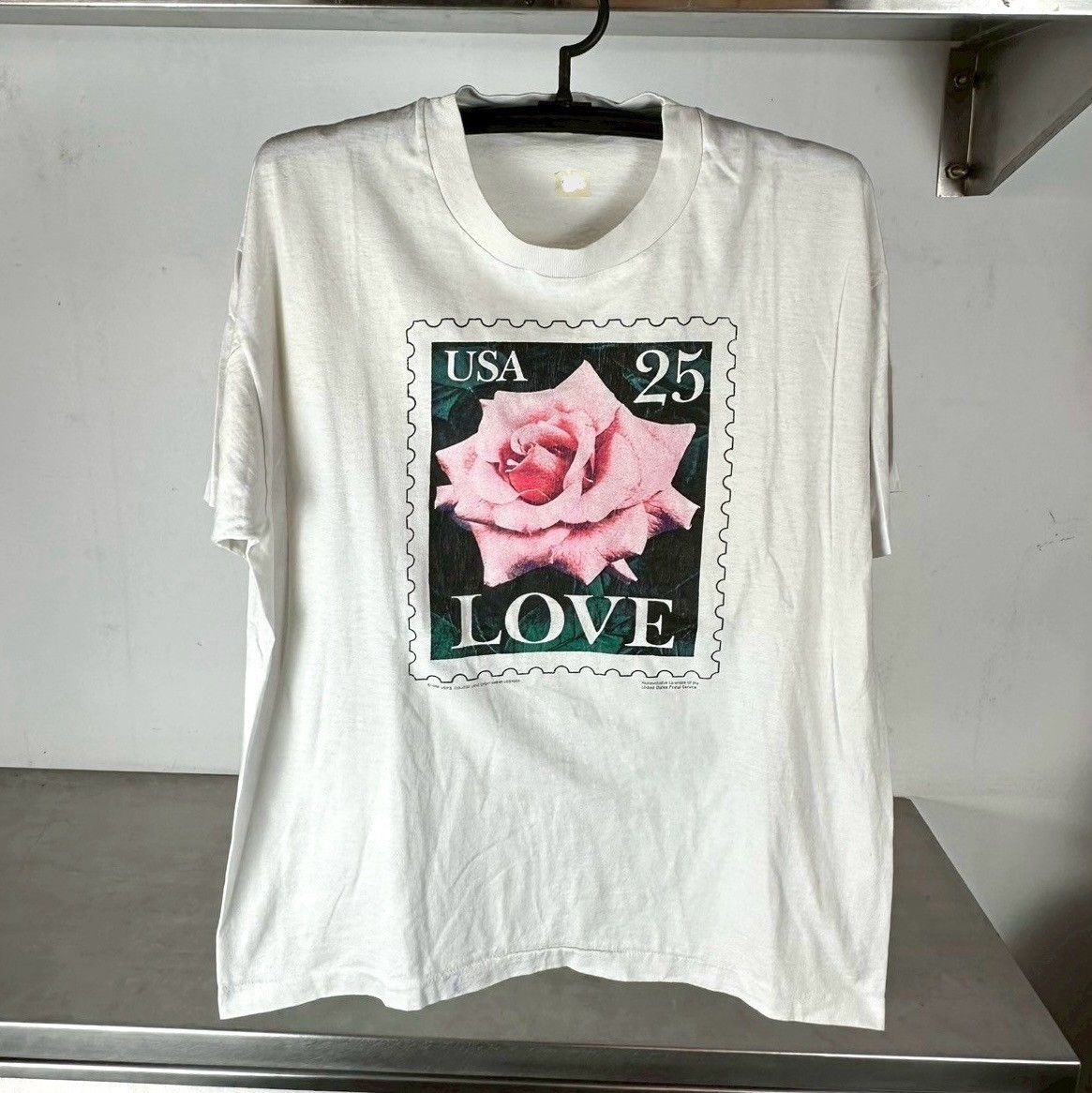 Vintage Vintage 1988 Love Flower USPS Stamp Graphic T-shirt Size US XL / EU 56 / 4 - 1 Thumbnail