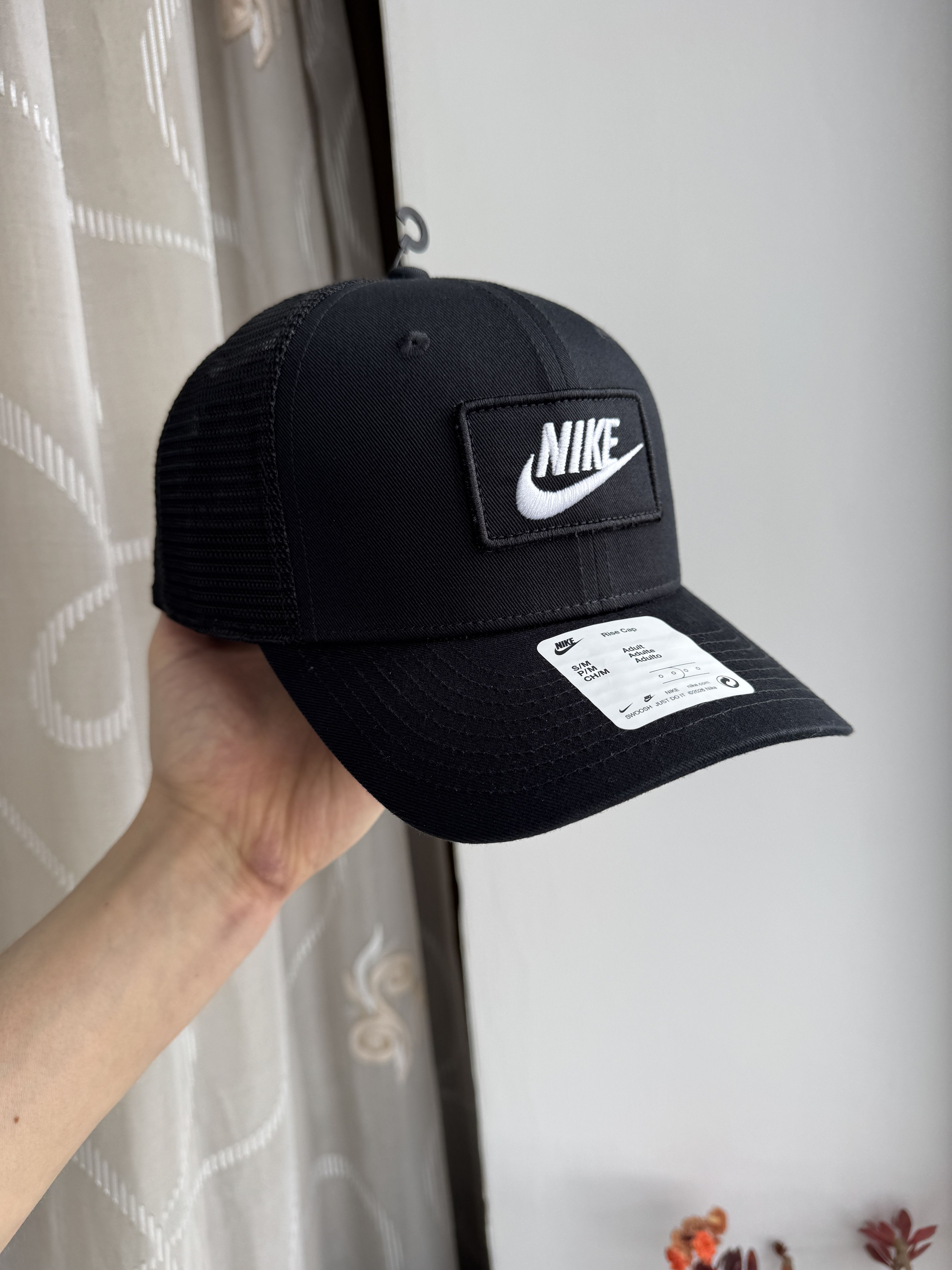 Nike Nike Trucker Cap Hat Mesh Back Swoosh Logo Embroidered Black Size ONE SIZE - 1 Thumbnail