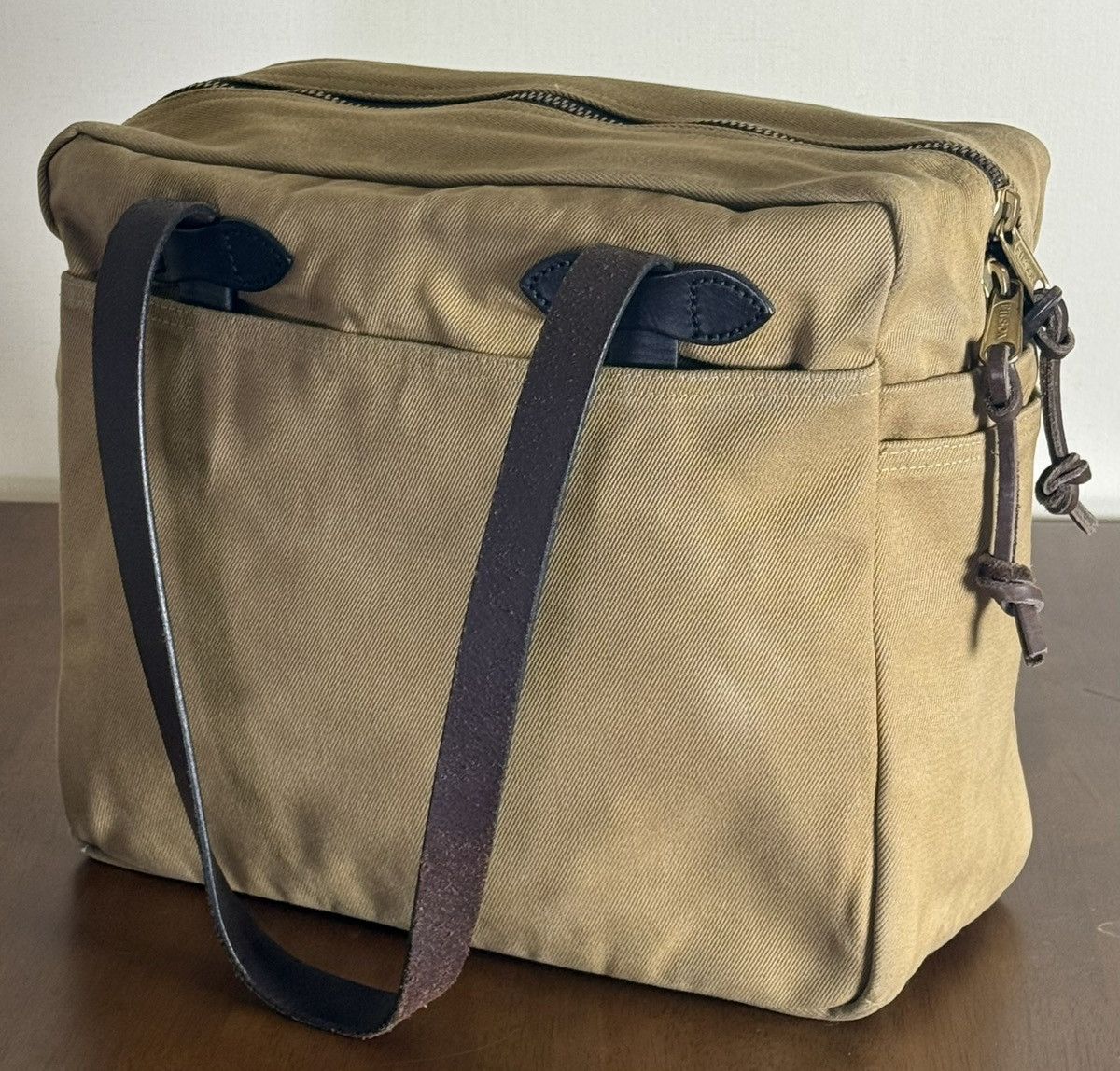 Filson Filson 261 Rugged Twill Zip Tote Tan Made in USA | Grailed