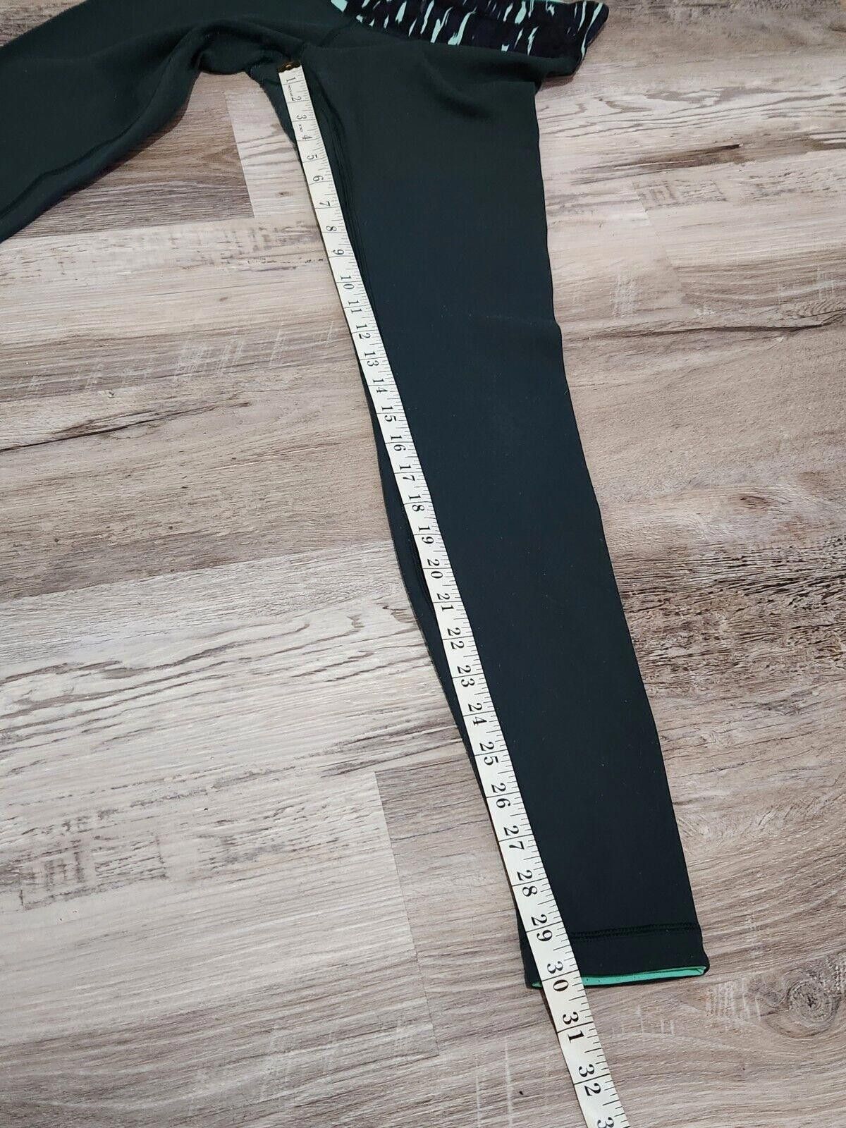 Designer Lululemon Leggings Wunder Under Pant III Reversible 8 Green Size 30" / US 8 / IT 44 - 7 Thumbnail
