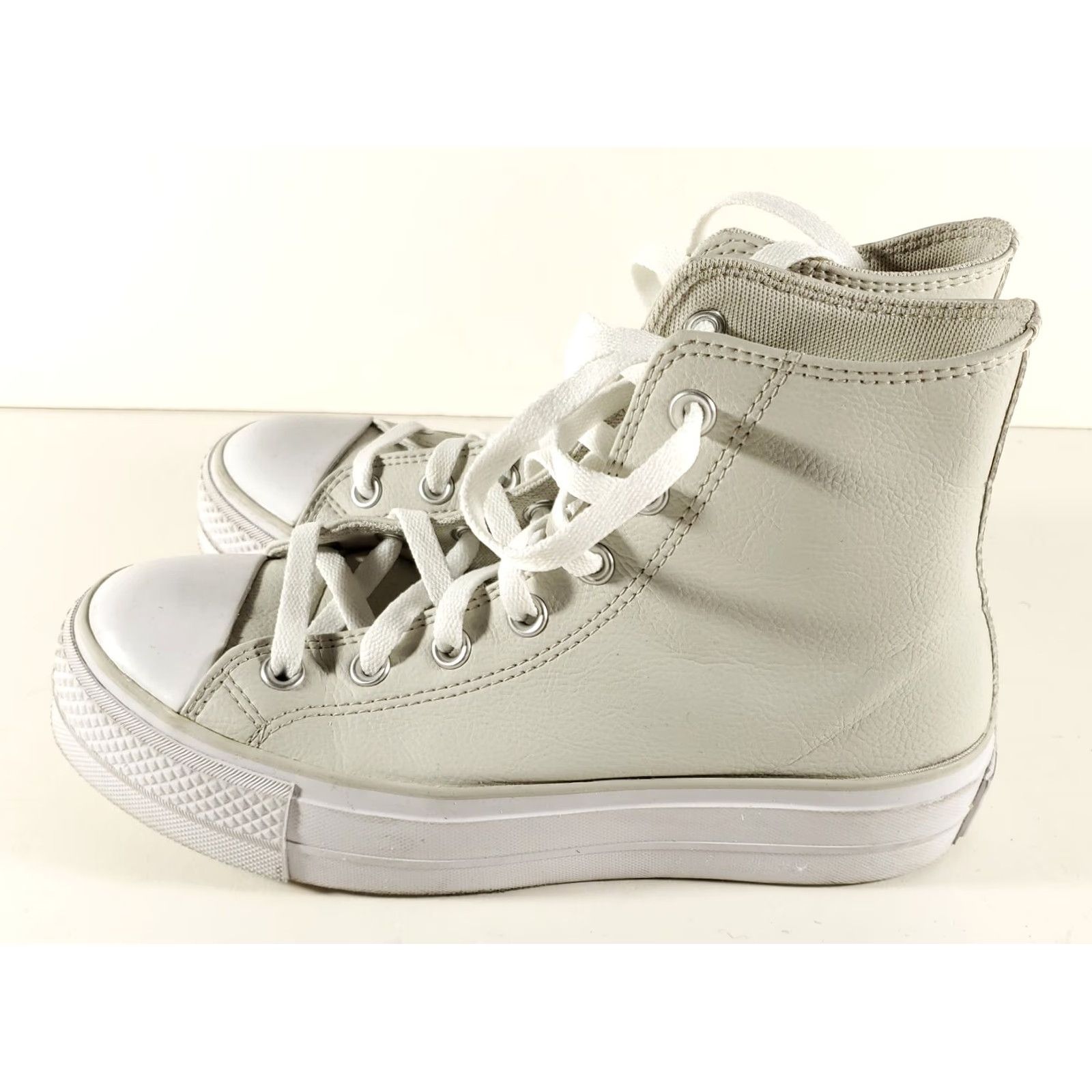 Converse VINTAGE Converse All Stars Leather High Tops White Cream Womens 8 Ivory Sneaker Shoes Womens 8 Size US 8 / IT 38 - 3 Thumbnail