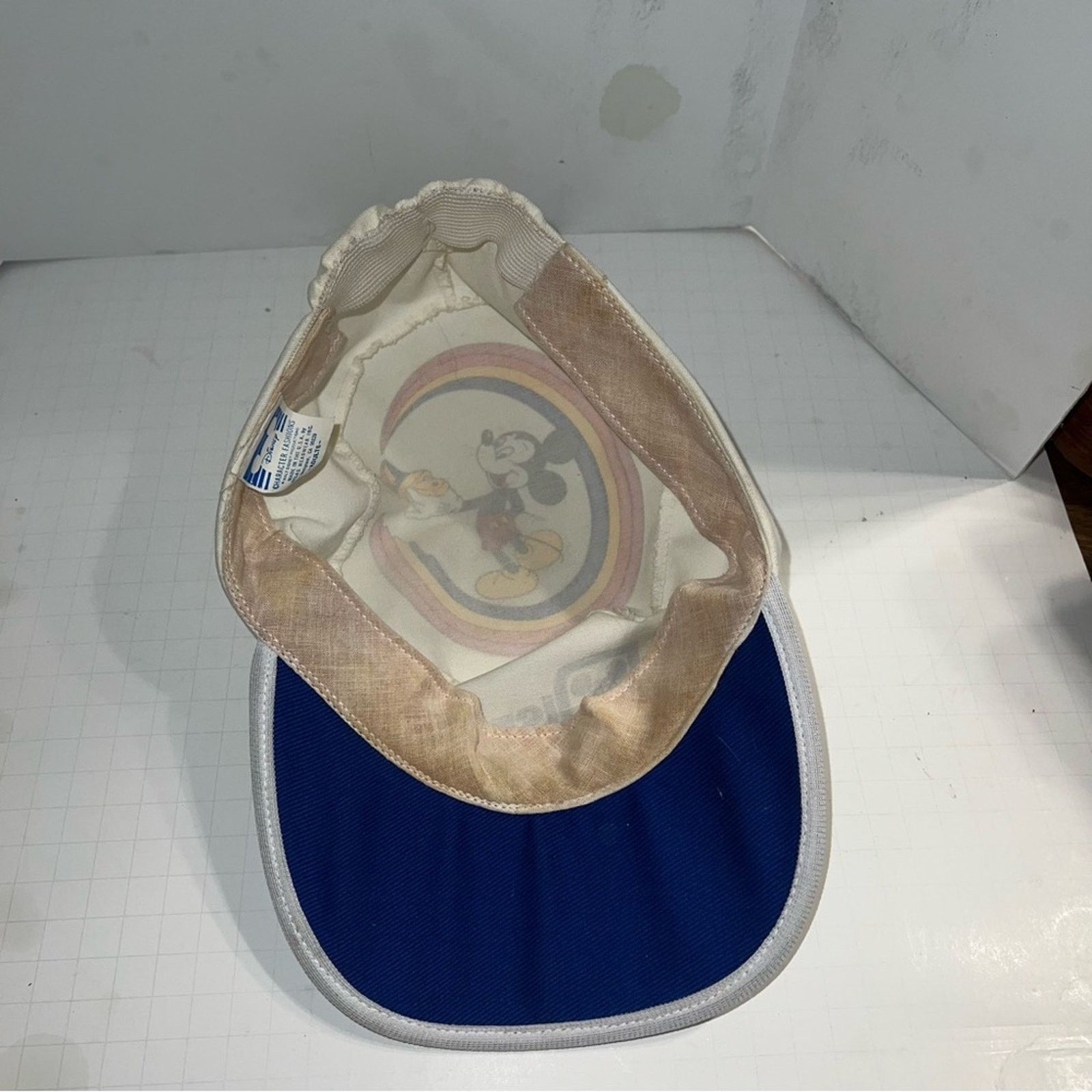 Disney VNTG DISNEY elastic band graphic 80s hat Size ONE SIZE - 2 Thumbnail