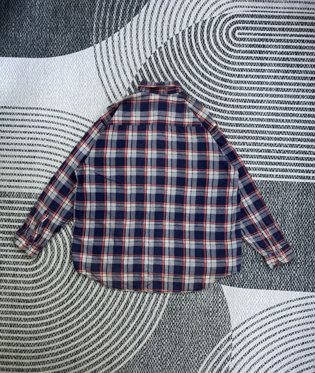 Vintage Vintage Essentials Casual Checked Button Up Shirt Size US XXL / EU 58 / 5 - 2 Thumbnail