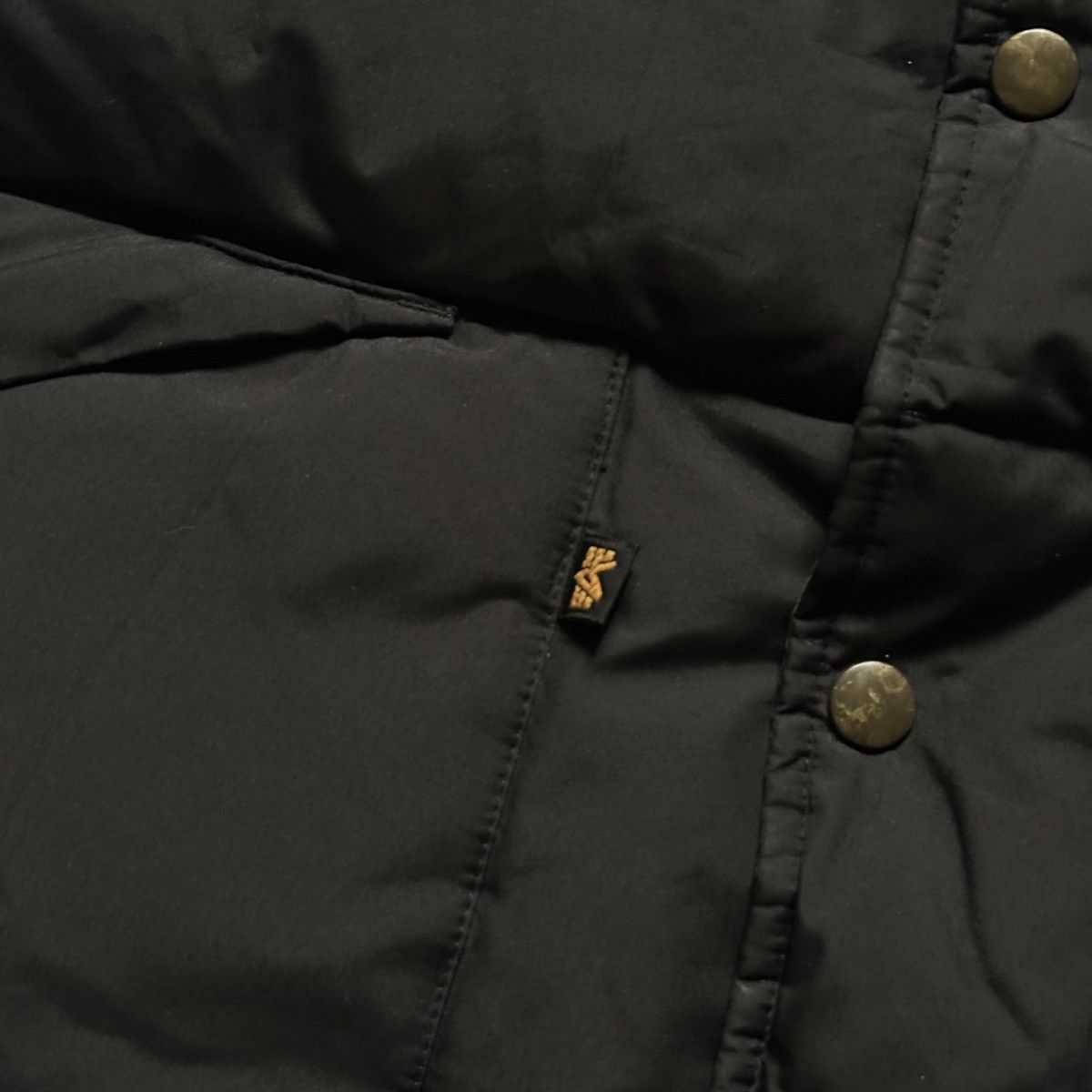 Alpha Industries Vintage Alpha Industries Cropped Puffer Down Vest Womens XS Size XS / US 0-2 / IT 36-38 - 6 Thumbnail