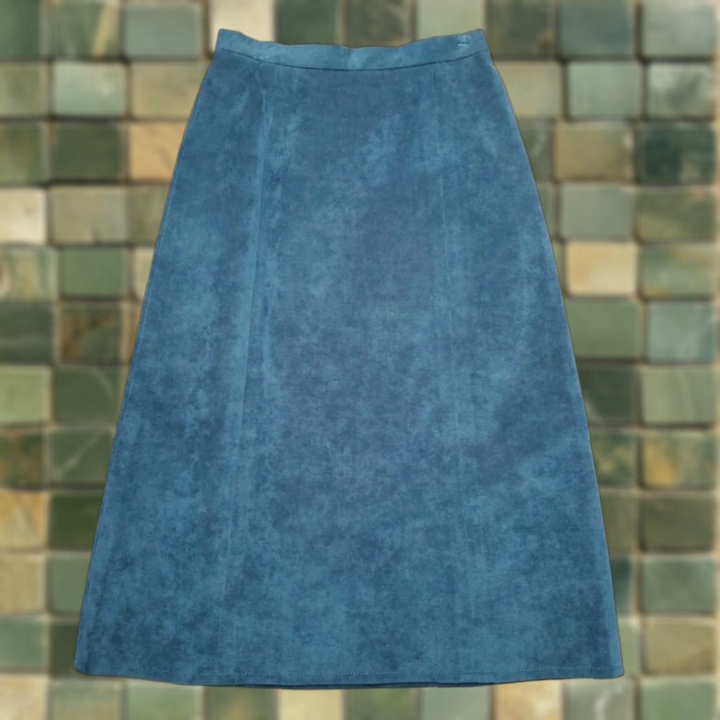 Altea VTG St Croix Knits Skirt Womens 8 Teal Faux Suede Retro Midi Minimalist Mod Zip Skirt Womens 8 Teal Zip Vintage Retro Mod Size 30" / US 8 / IT 44 - 1 Thumbnail