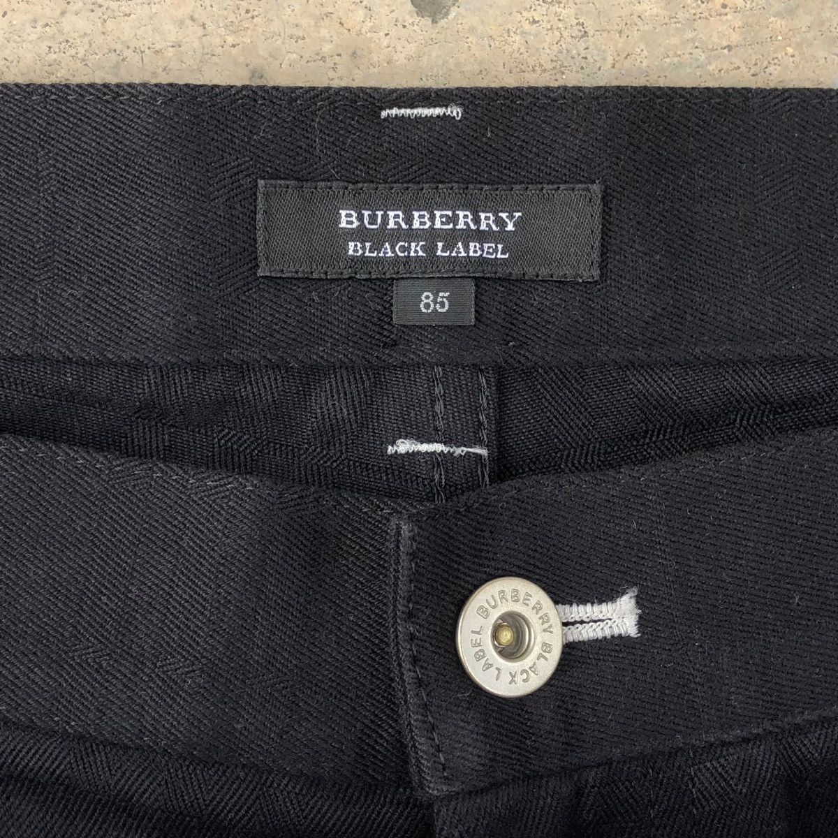 Burberry Burberry Black Label Black Checked Novacheck Short Pants Size US 34 / EU 50 - 8 Thumbnail