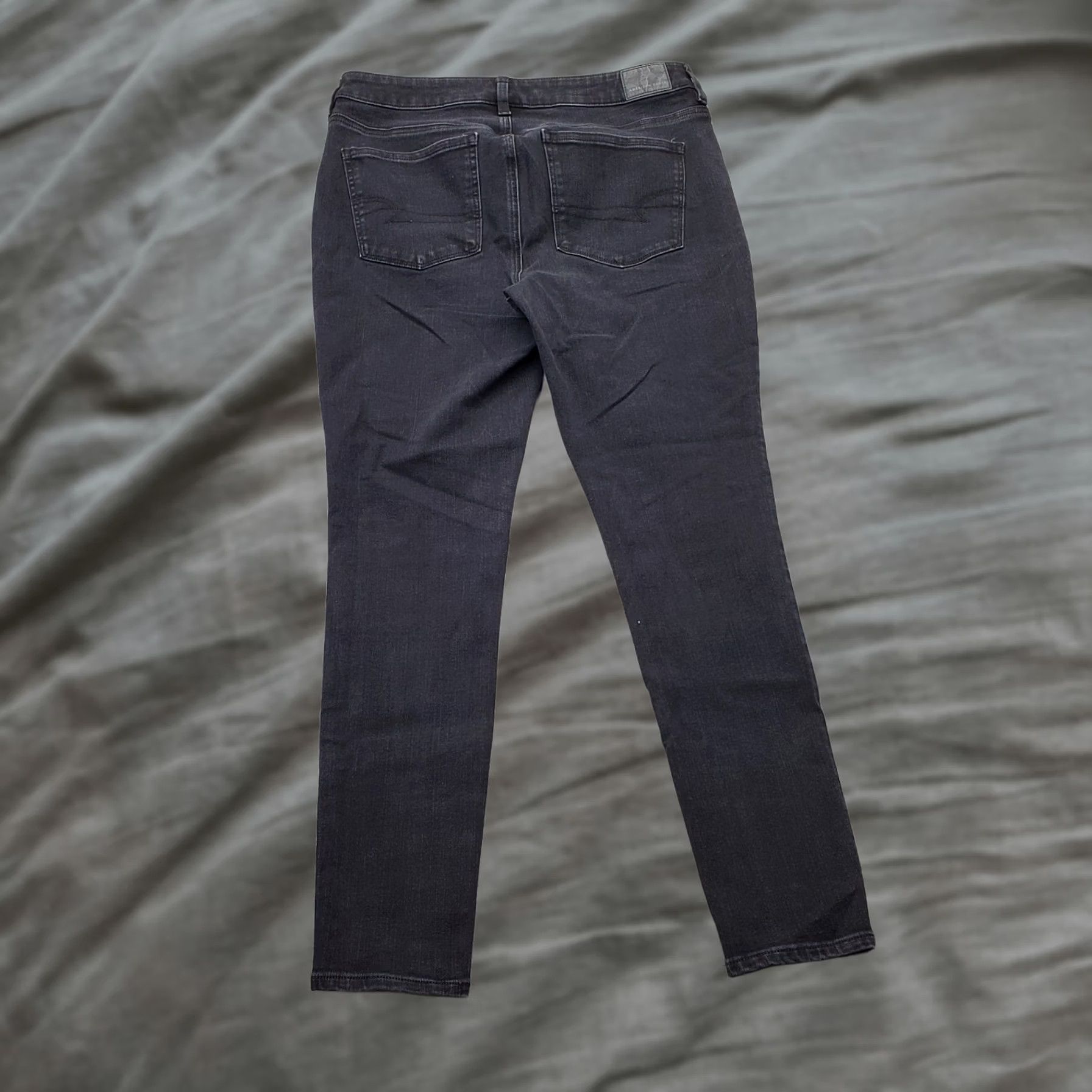 American Eagle Outfitters American Eagle Outfitters Jeans Women Size 12 Black Denim Dream Stretch Straight Leg Regular Rise Pockets Cotton Denim Stretch Size 34" / US 12 / IT 48 - 1 Thumbnail