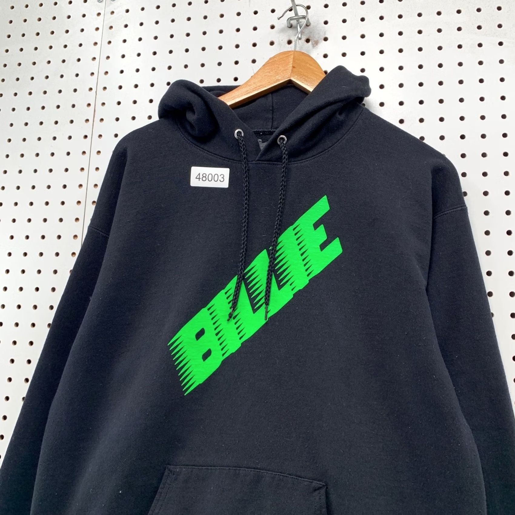 Vintage Billie Eilish Hoodie Sweatshirt Mens Large Black Green 2020 Tour Racing Graphic Size US L / EU 52-54 / 3 - 6 Thumbnail