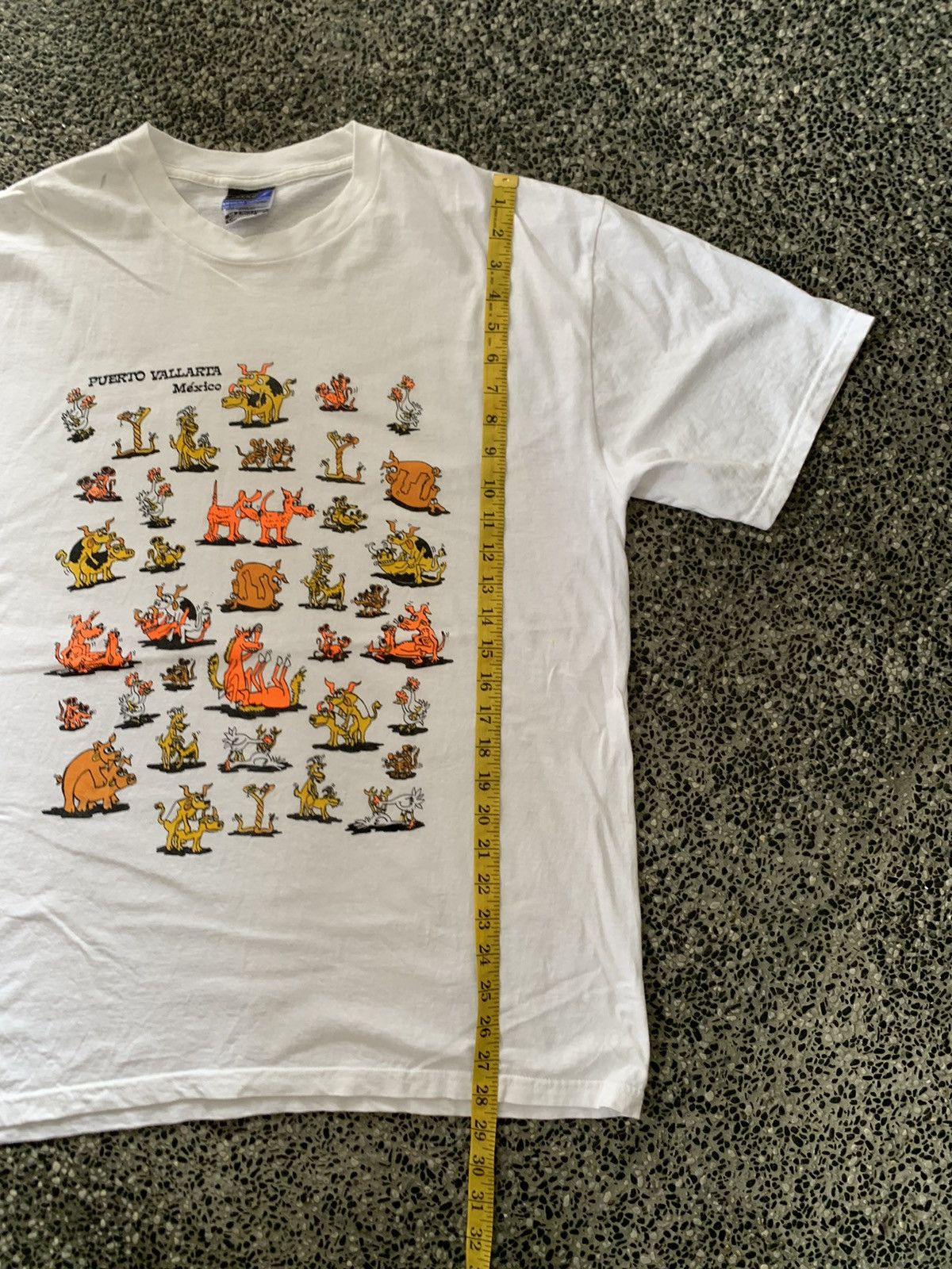 Vintage Vintage 90s Puerto Vallarta Mexico Sex Positions Graphic Tee Size US XL / EU 56 / 4 - 9 Thumbnail