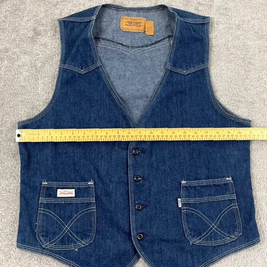 Levi's VTG Levi Strauss Vest Adult Men Large Blue Lightweight Denim 62272-5316 1997 90s Vault? Size US L / EU 52-54 / 3 - 6 Thumbnail