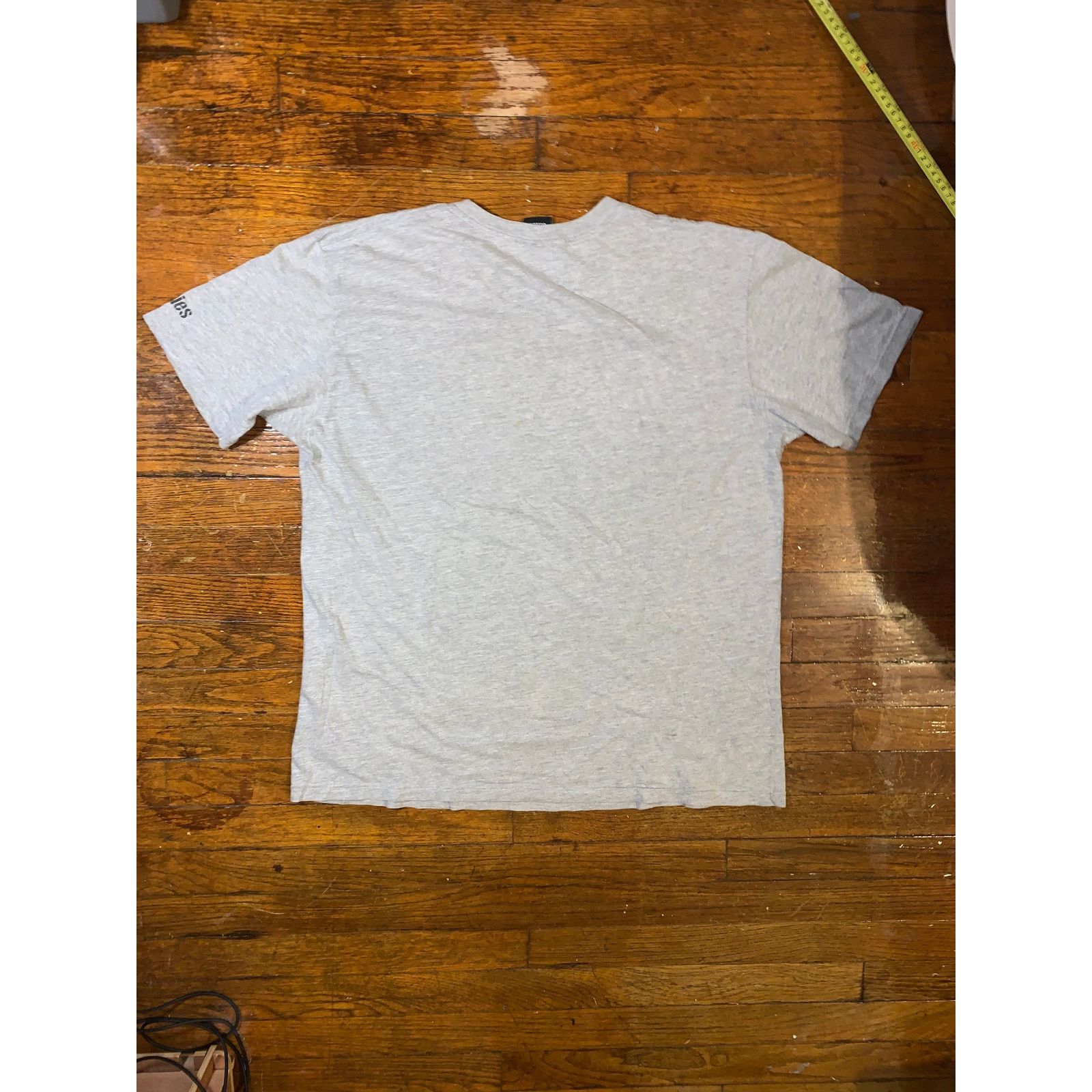 Etnies × Other × Vintage Vintage Etnies Skate T Shirt Large Gray Y2K Logo Tee Size US L / EU 52-54 / 3 - 9 Thumbnail