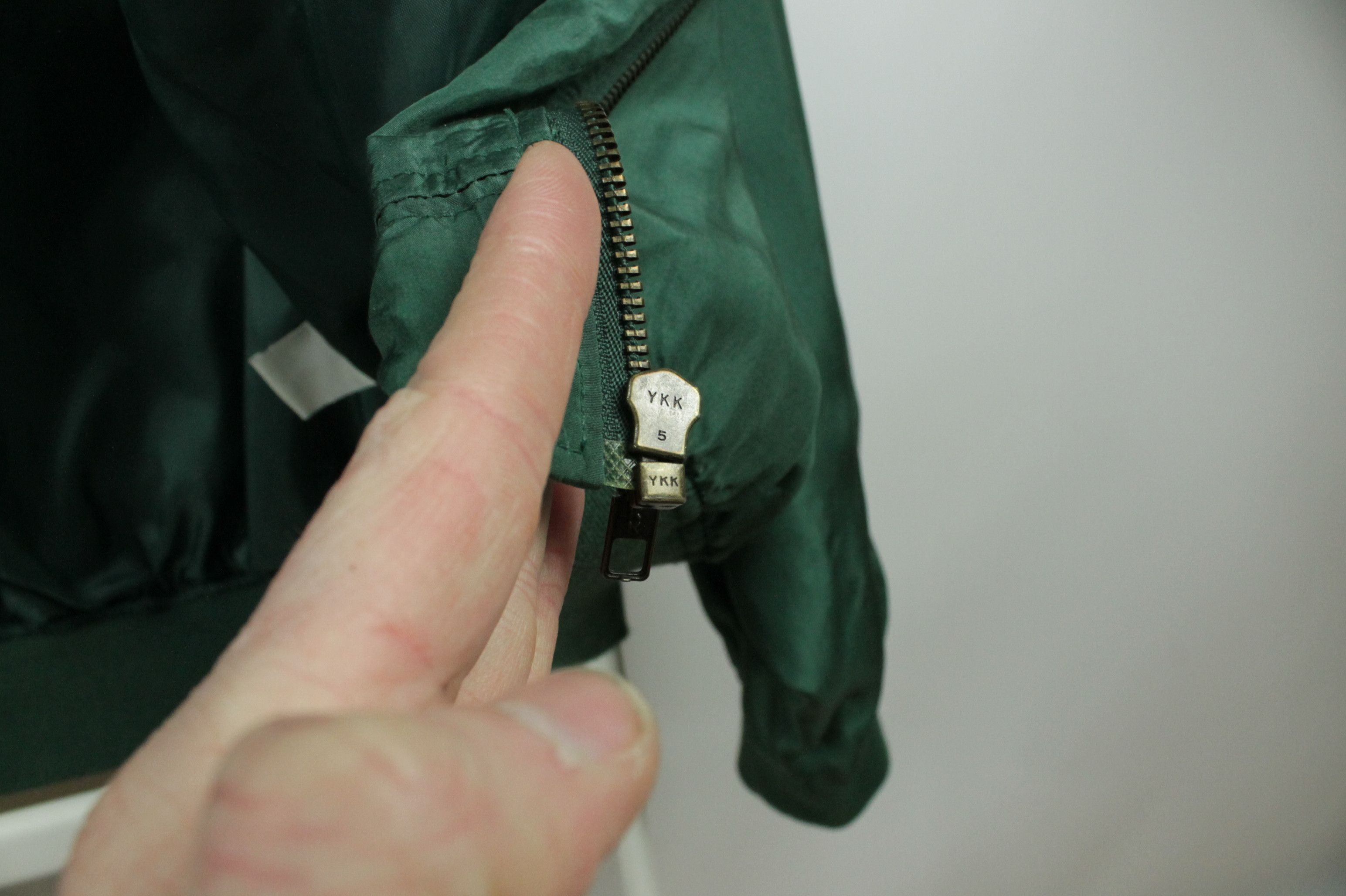 Vintage Vintage International Gatsby Silk Bomber Jacket Size US S / EU 44-46 / 1 - 11 Thumbnail