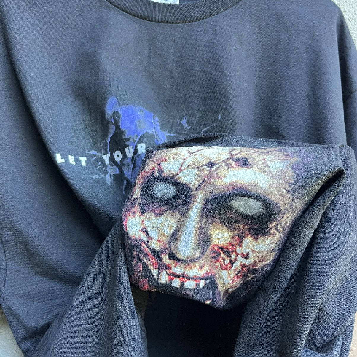 Vintage Vintage 00s RESIDENT EVIL game tee promo Size US XL / EU 56 / 4 - 3 Thumbnail