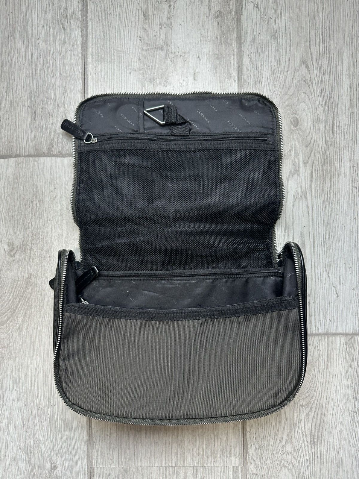 Versace Versace Parfums Makeup Bag Nylon Size ONE SIZE - 5 Thumbnail