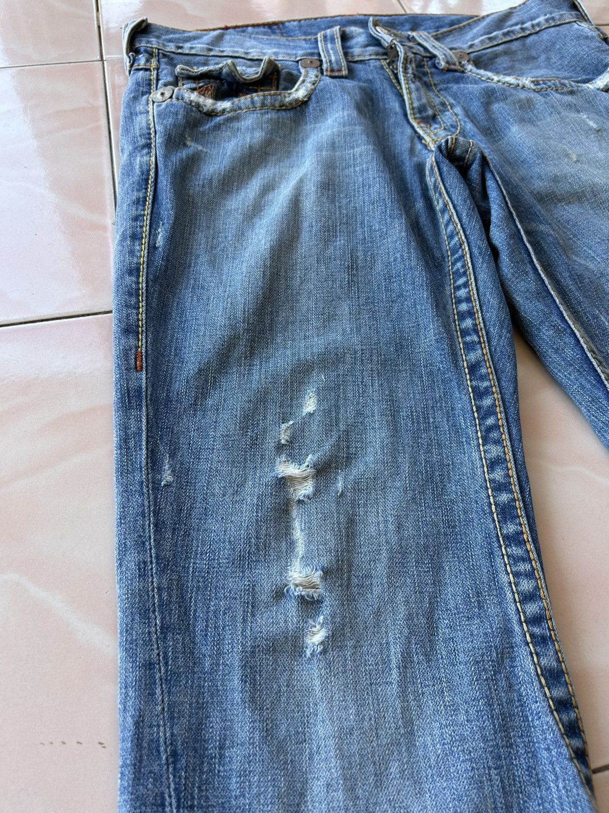 True Religion True Religion Joey Big T Bootcut Flare Jean Size US 30 / EU 46 - 3 Thumbnail