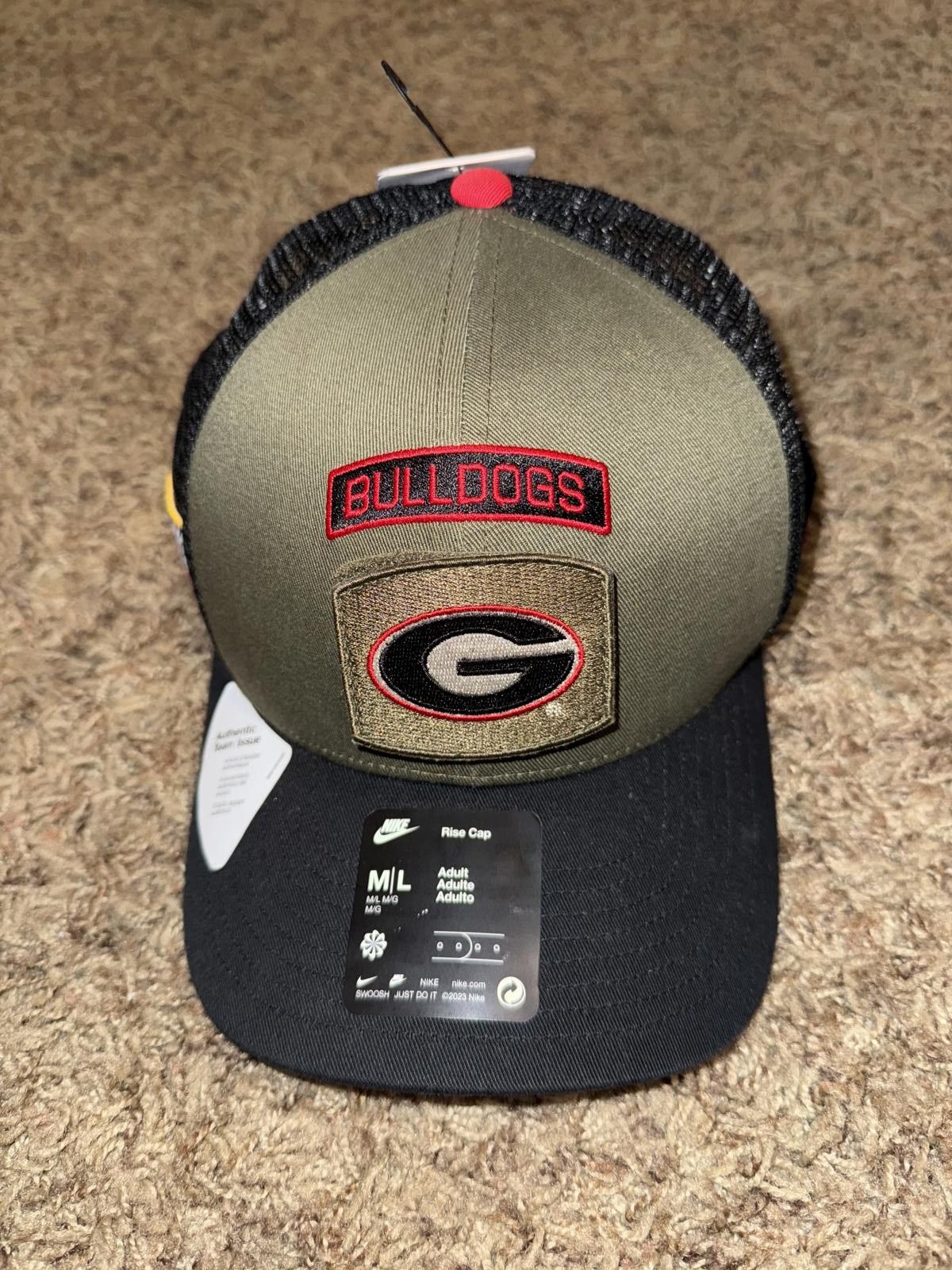 Nike Nike Men’s Georgia Bulldogs FTB TEAM ISSUED Snapback Veteran's Day Hat Sample Size ONE SIZE - 1 Thumbnail