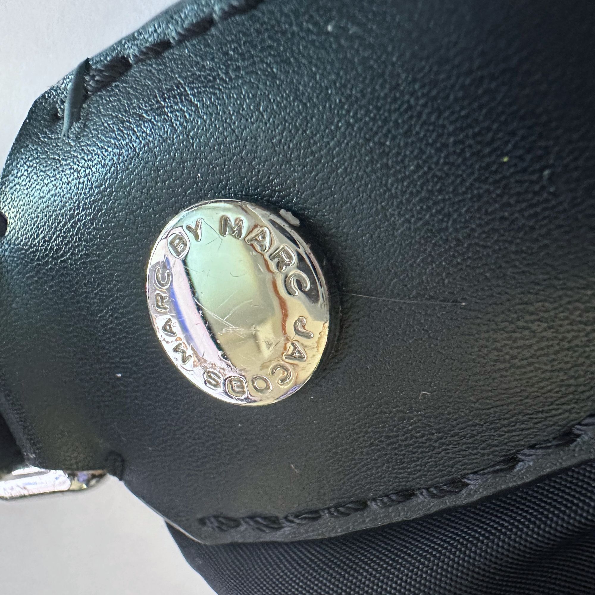 Marc by Marc Jacobs Marc by Marc Jacobs Black Nylon Tote with Leather Handle an Size ONE SIZE - 11 Thumbnail