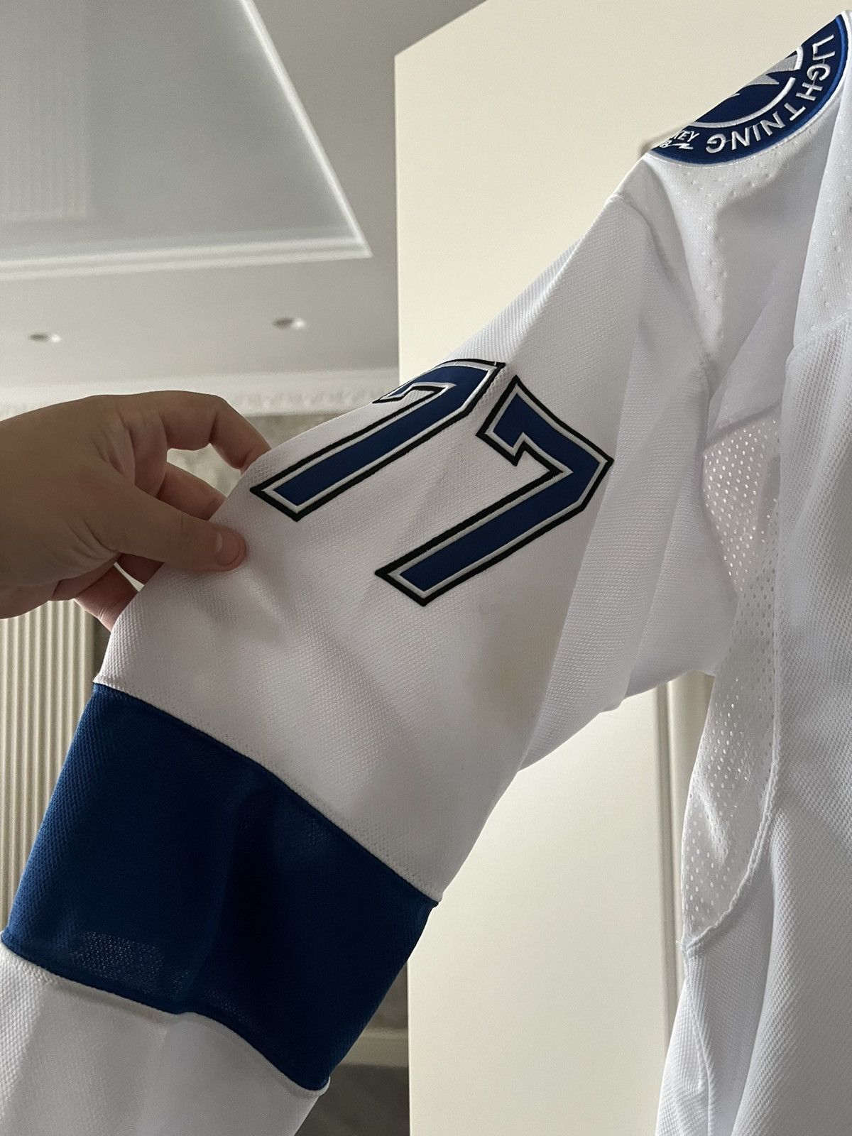 NHL Adidas NHL Tampa Bay Lightning #77 Hedman Jersey Size US XL / EU 56 / 4 - 11 Thumbnail
