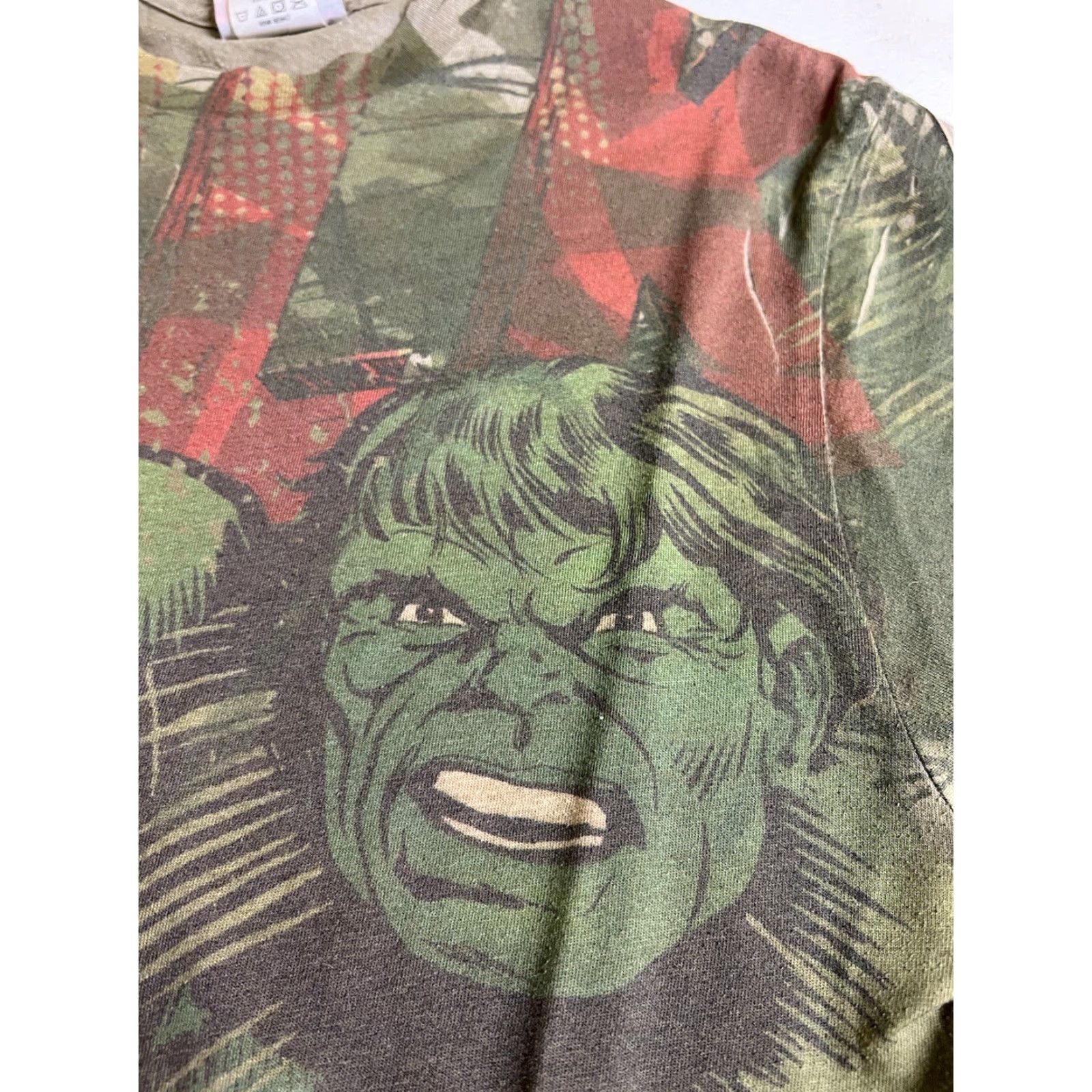 Vintage VINTAGE Marvel Comics Hulk AOP T-Shirt Size S Men's Green 2009 Comics Size US S / EU 44-46 / 1 - 4 Thumbnail