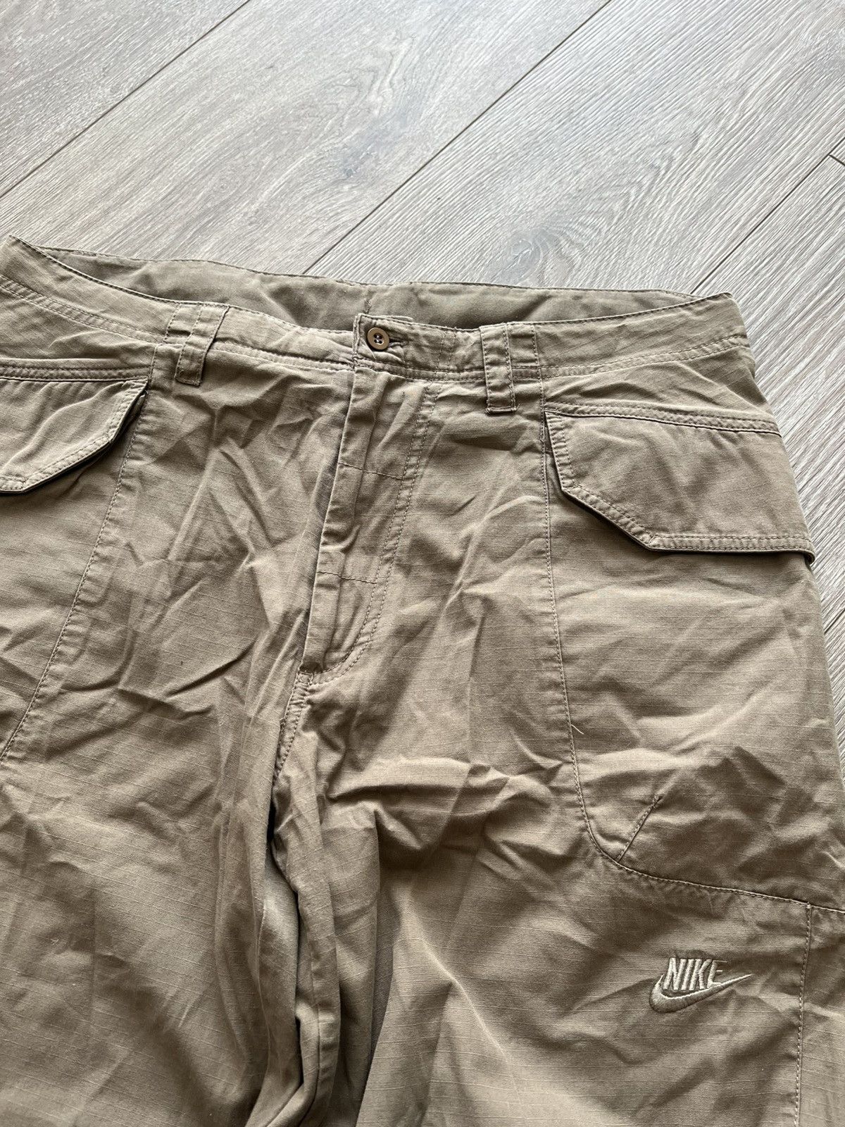 Nike Vintage Nike Cargo Shorts Y2K Size US 36 / EU 52 - 5 Thumbnail