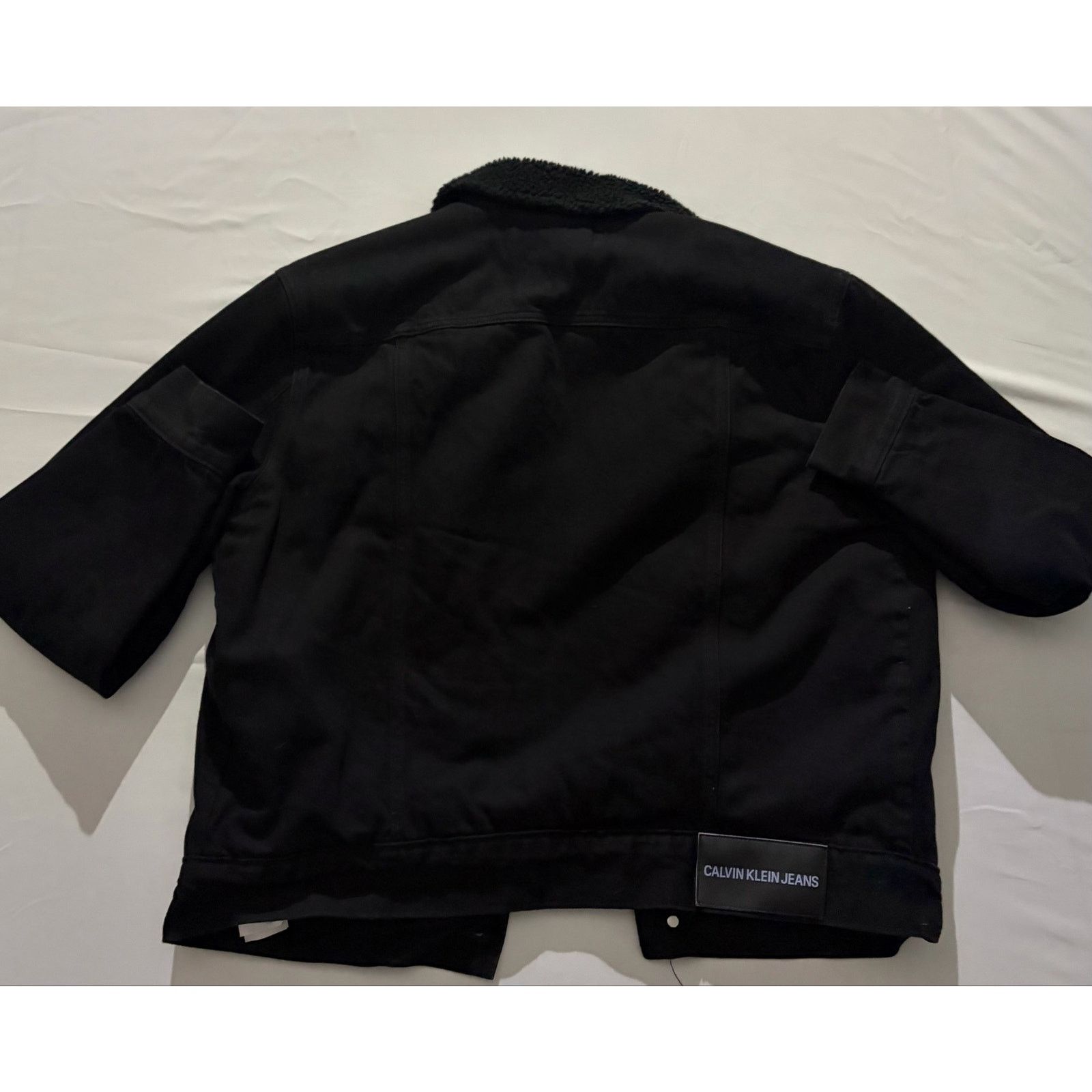 Calvin Klein Calvin Klein Jeans sherpa-lined black denim trucker size L Size US L / EU 52-54 / 3 - 3 Thumbnail
