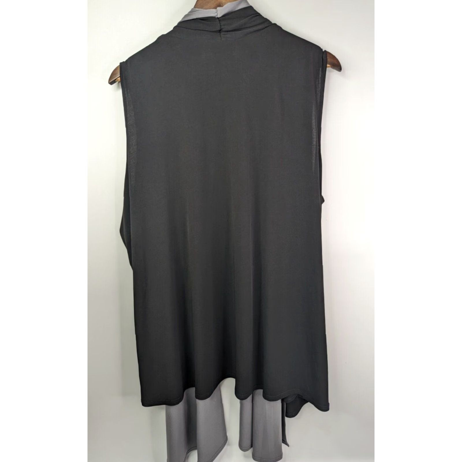 Vintage Susan Graver Cardigan Womens 2X Sleeveless V-Neck Black Grey Open Front Knit Sweater Casual Workwear Night Party (All Seasons) US Size XXL / US 16-18 / IT 52-54 - 3 Thumbnail