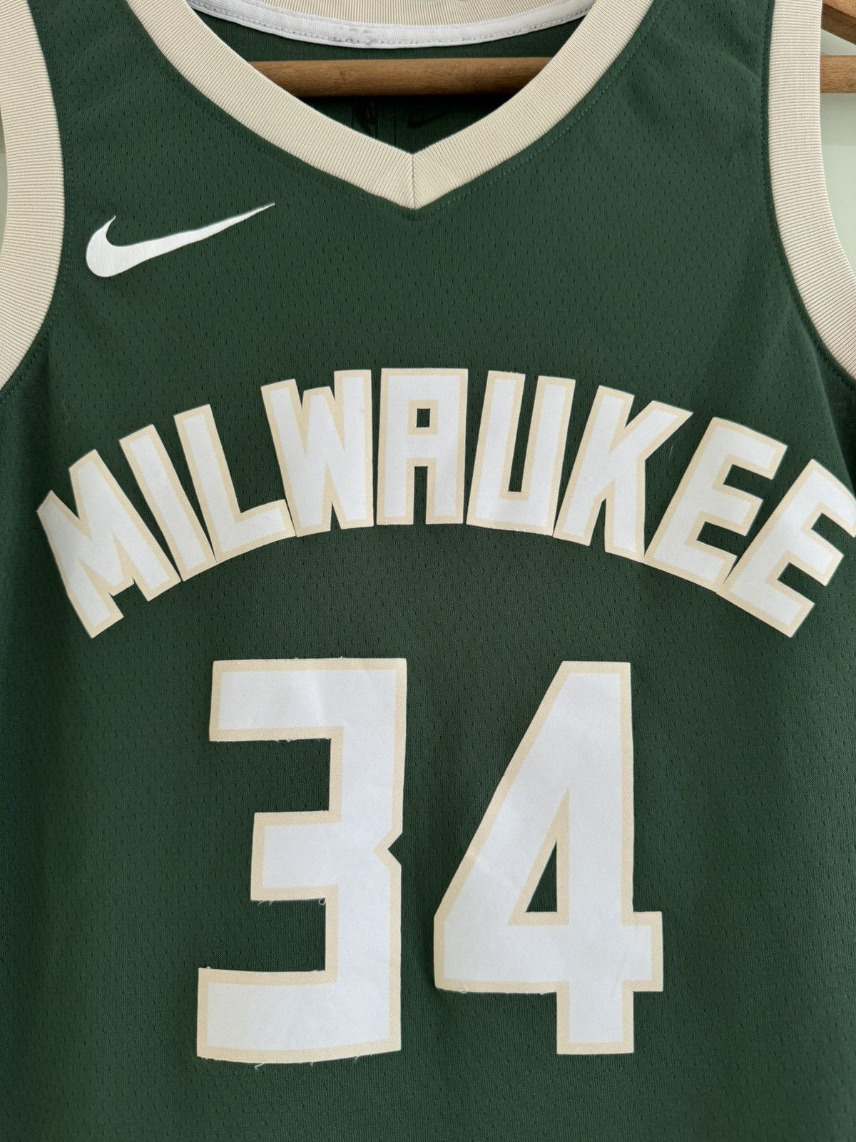 Nike Antetokounmpo #34 Milwaukee NBA Jersey Basketball Shirt Kit Size US M / EU 48-50 / 2 - 7 Thumbnail