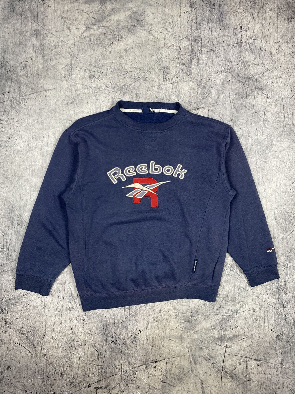 Reebok Vintage Reebok Y2K Big Center Logo Sweatshirt Size US S / EU 44-46 / 1 - 2 Thumbnail