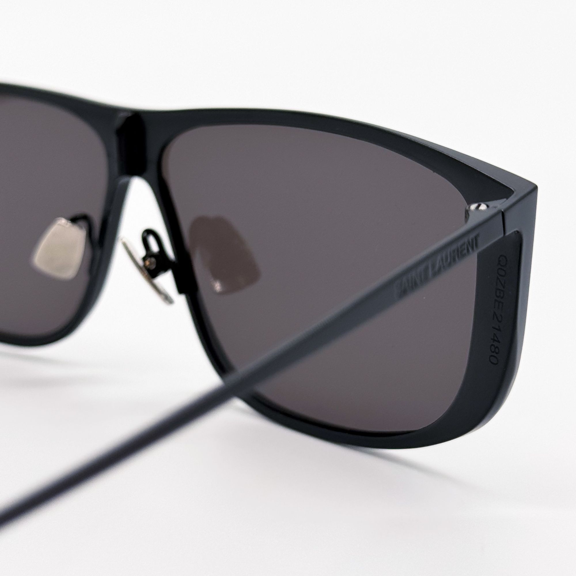 Saint Laurent Paris NEW SAINT LAURENT SL605 LUNA 002 BLACK SUNGLASSES SL 605 Size ONE SIZE - 8 Thumbnail