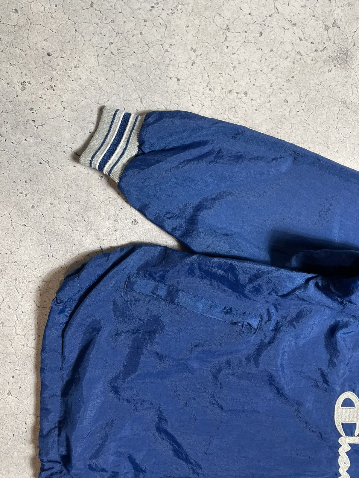 Champion × Vintage Vintage Nylon Anorak Champion Big Logo Jacket Rare Size US L / EU 52-54 / 3 - 3 Thumbnail