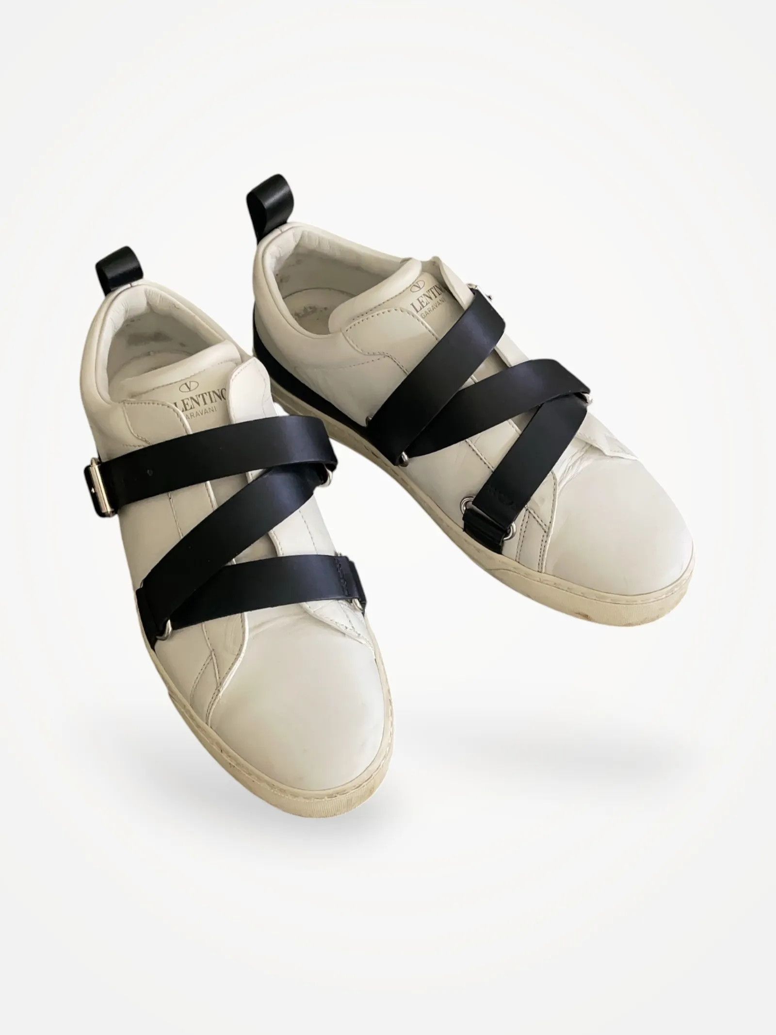 Valentino Valentino FRP D11 W2 Sneakers Size US 7 / IT 37 - 1 Thumbnail