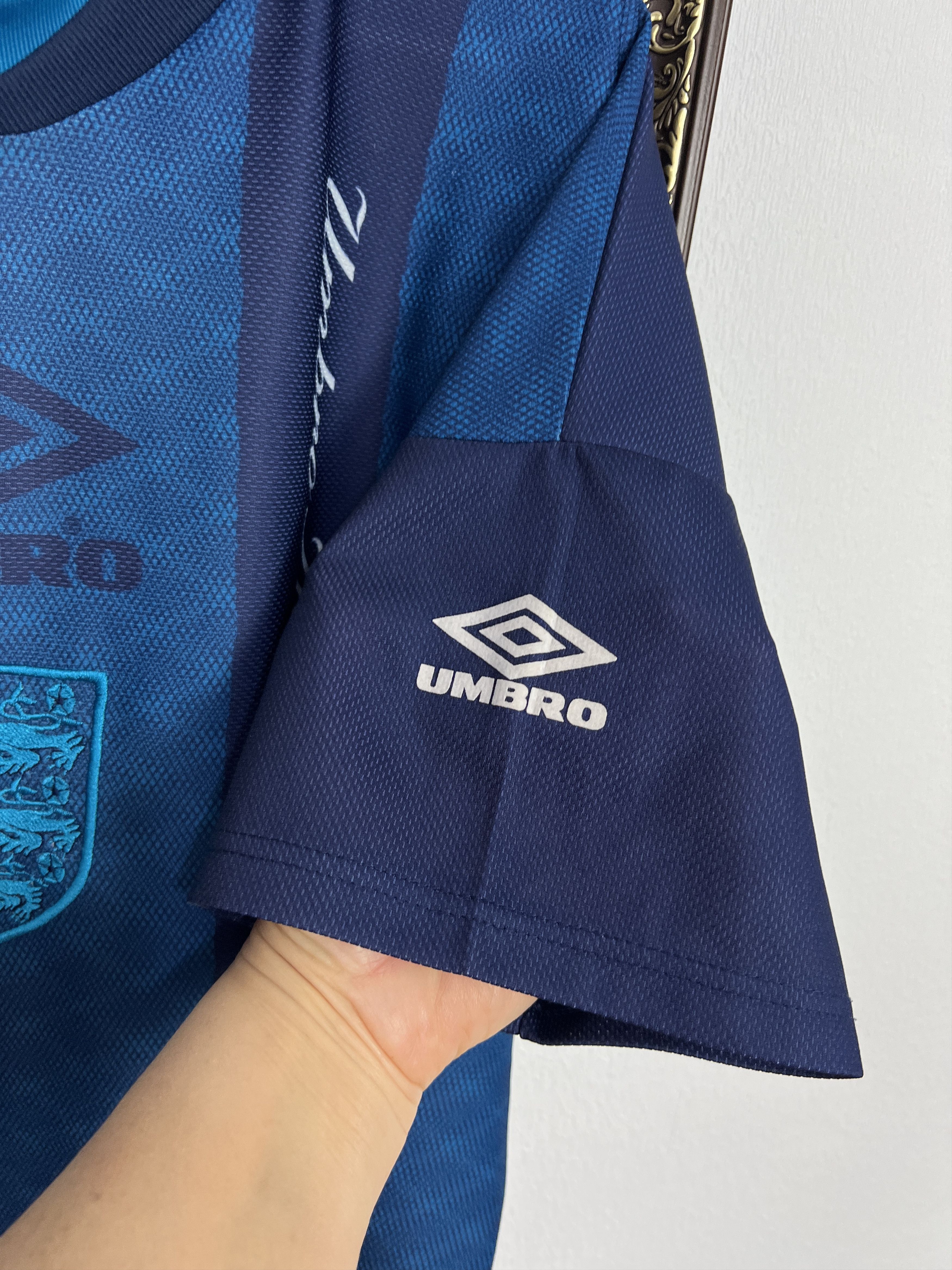 Umbro Vintage England Football Train Shirt Soccer Jersey Trikot Size US XL / EU 56 / 4 - 5 Thumbnail