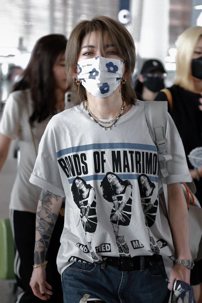 Enfants Riches Deprimes Enfants Riches Deprimes White Madonna Short Sleeve 2501-Nex Size US M / EU 48-50 / 2 - 5 Thumbnail
