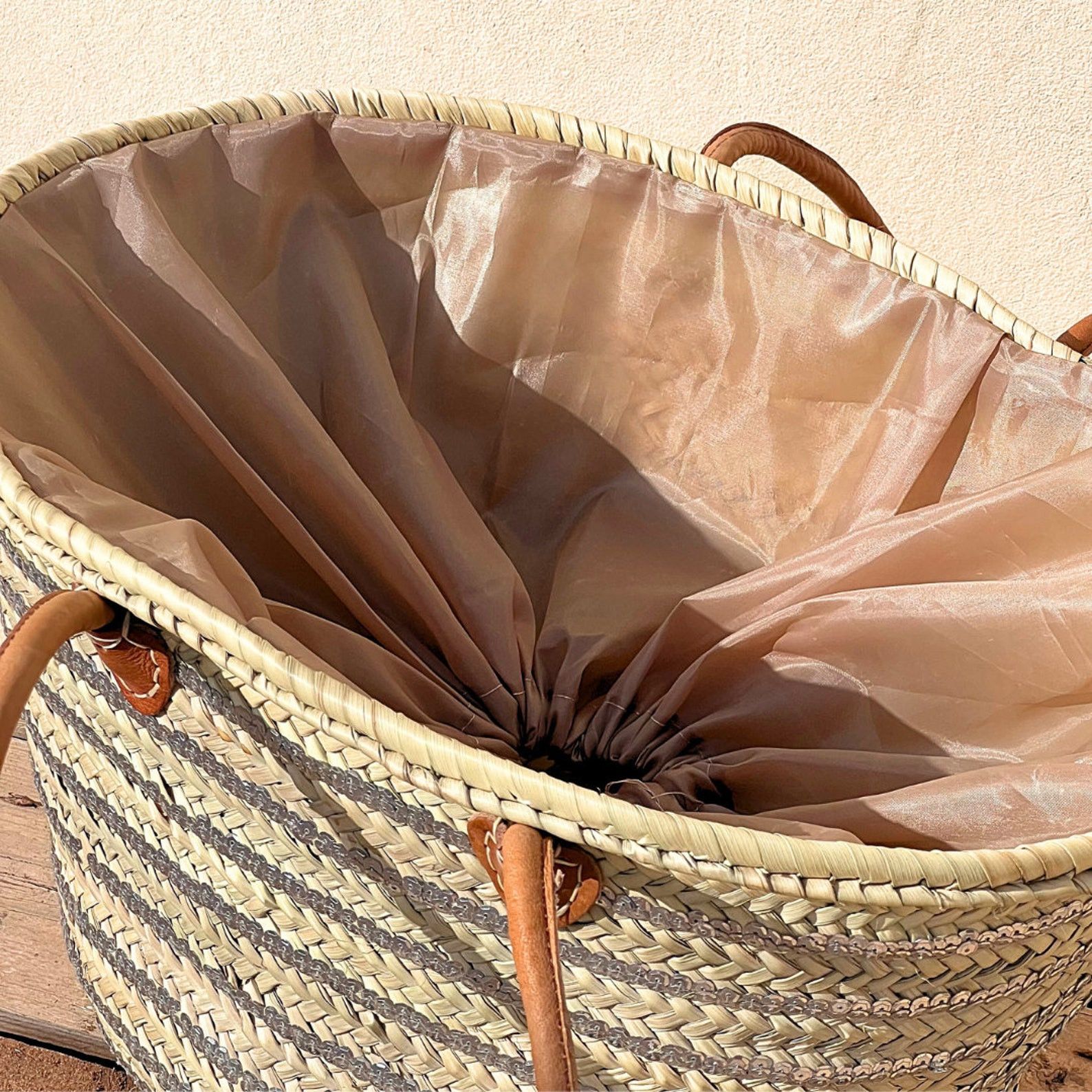 Handmade Handmade Moroccan Woven Straw Tote Bag with Leather Handles Size ONE SIZE - 5 Thumbnail