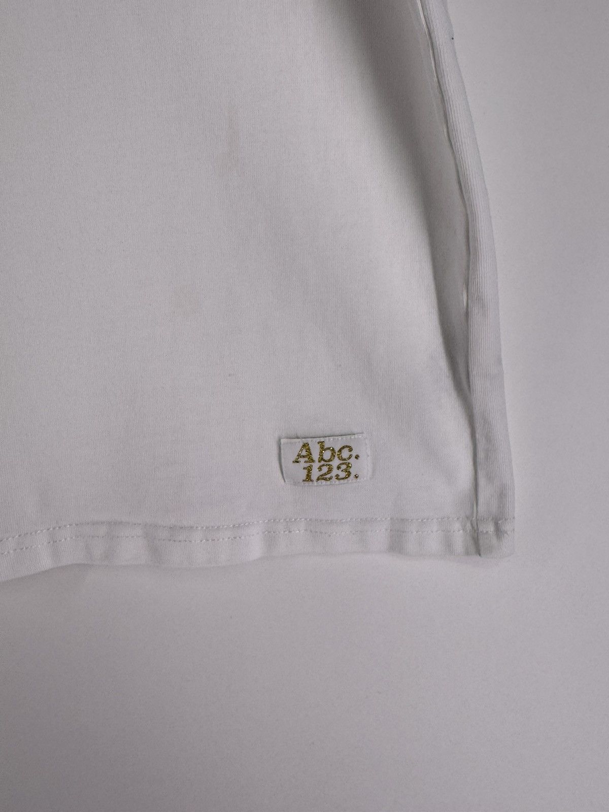 Advisory Board Crystals Advisory Board Crystals Classic White Tee Size US L / EU 52-54 / 3 - 3 Thumbnail