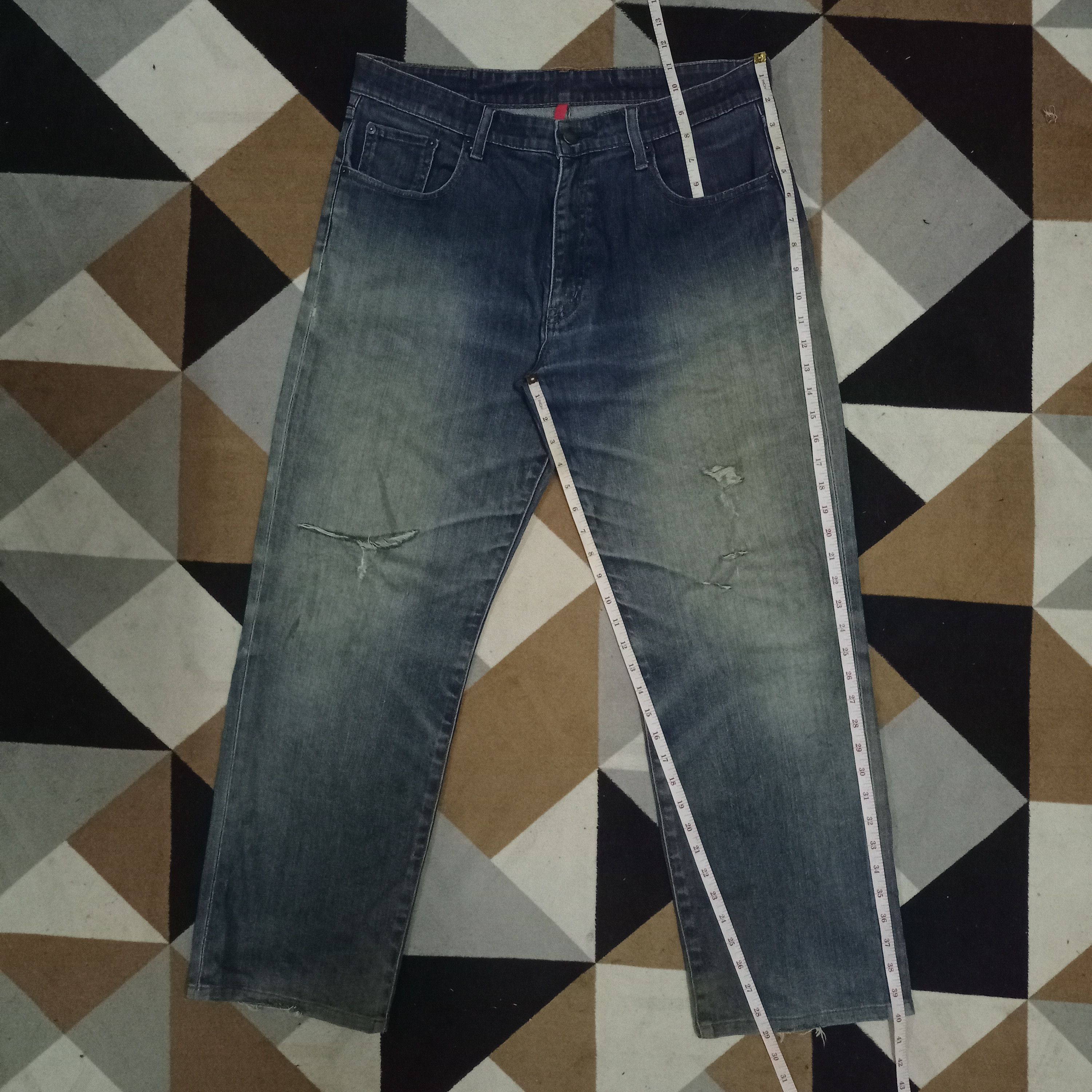 Japanese Brand × Uniqlo Vintage Japanese Uniqlo Mud Wash Baggy Jeans 35x29 Size US 35 - 10 Thumbnail
