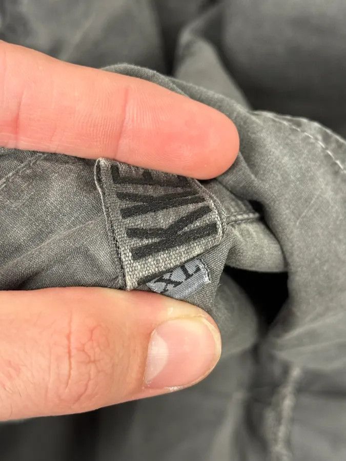 Dirk Bikkembergs AW2010 Dirk Bikkembergs Grey Washed Pleats Shirt Size US L / EU 52-54 / 3 - 12 Thumbnail