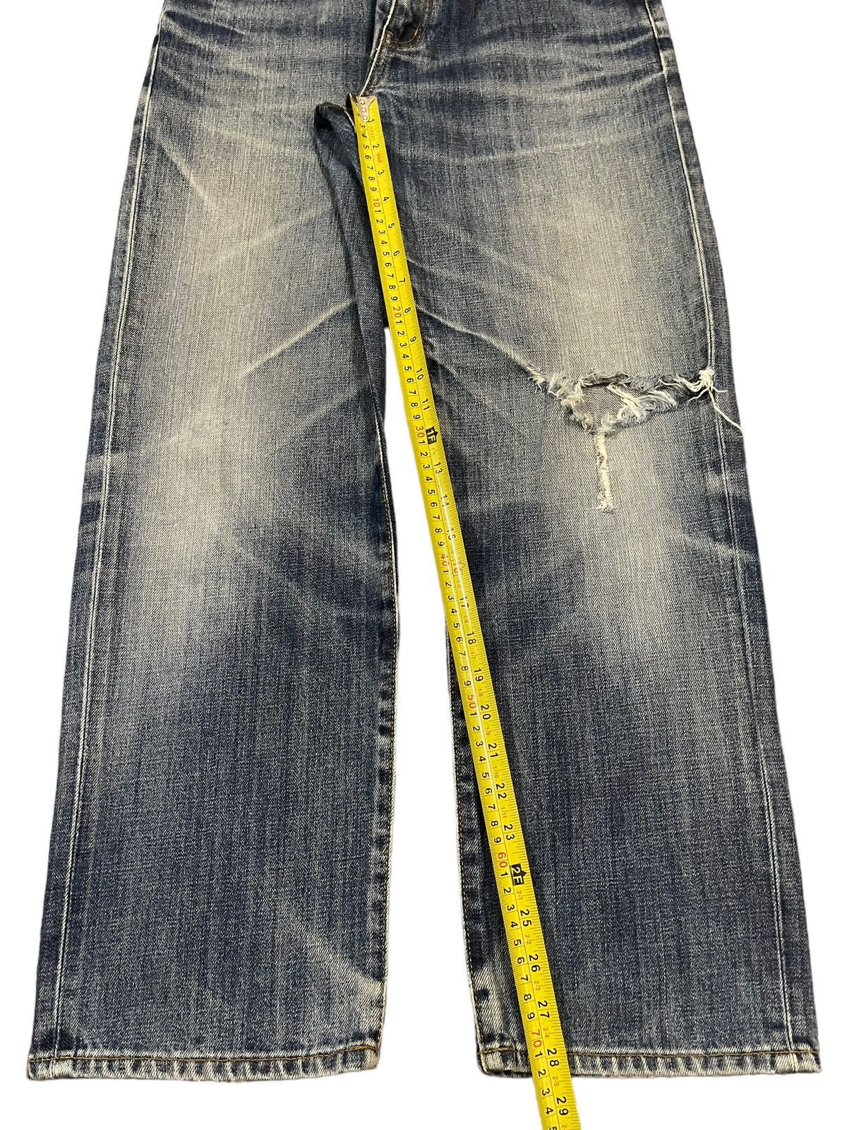 Uniqlo Vintage Japanese Uniqlo Blue Wash Style Distress Jeans Size US 30 / EU 46 - 11 Thumbnail
