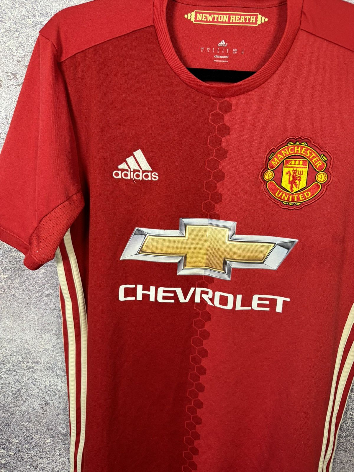 Adidas Vintage Manchester United 2016/17 Adidas Soccer Jersey Small Size US S / EU 44-46 / 1 - 4 Thumbnail