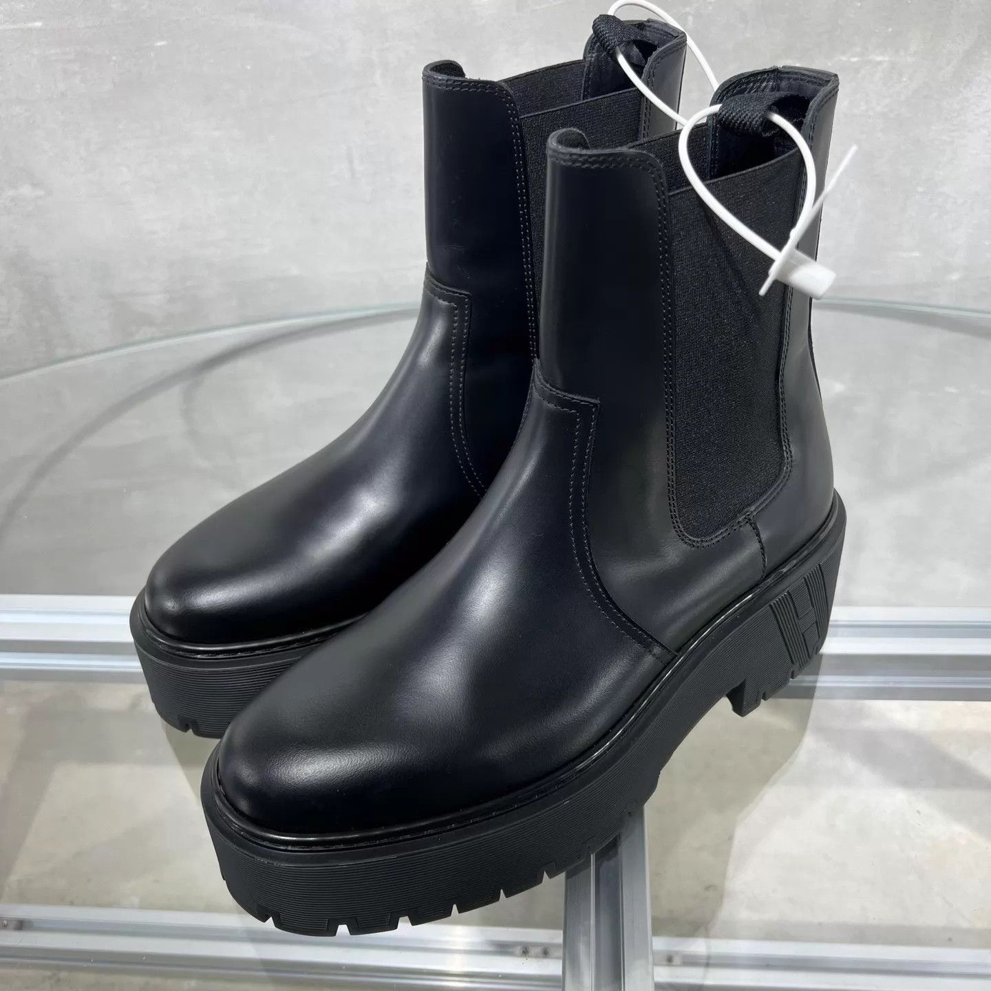 Hermes Hermes Harrow Leather Paneled Chelsea Boot 36 Size US 5.5 / IT 35.5 - 2 Thumbnail
