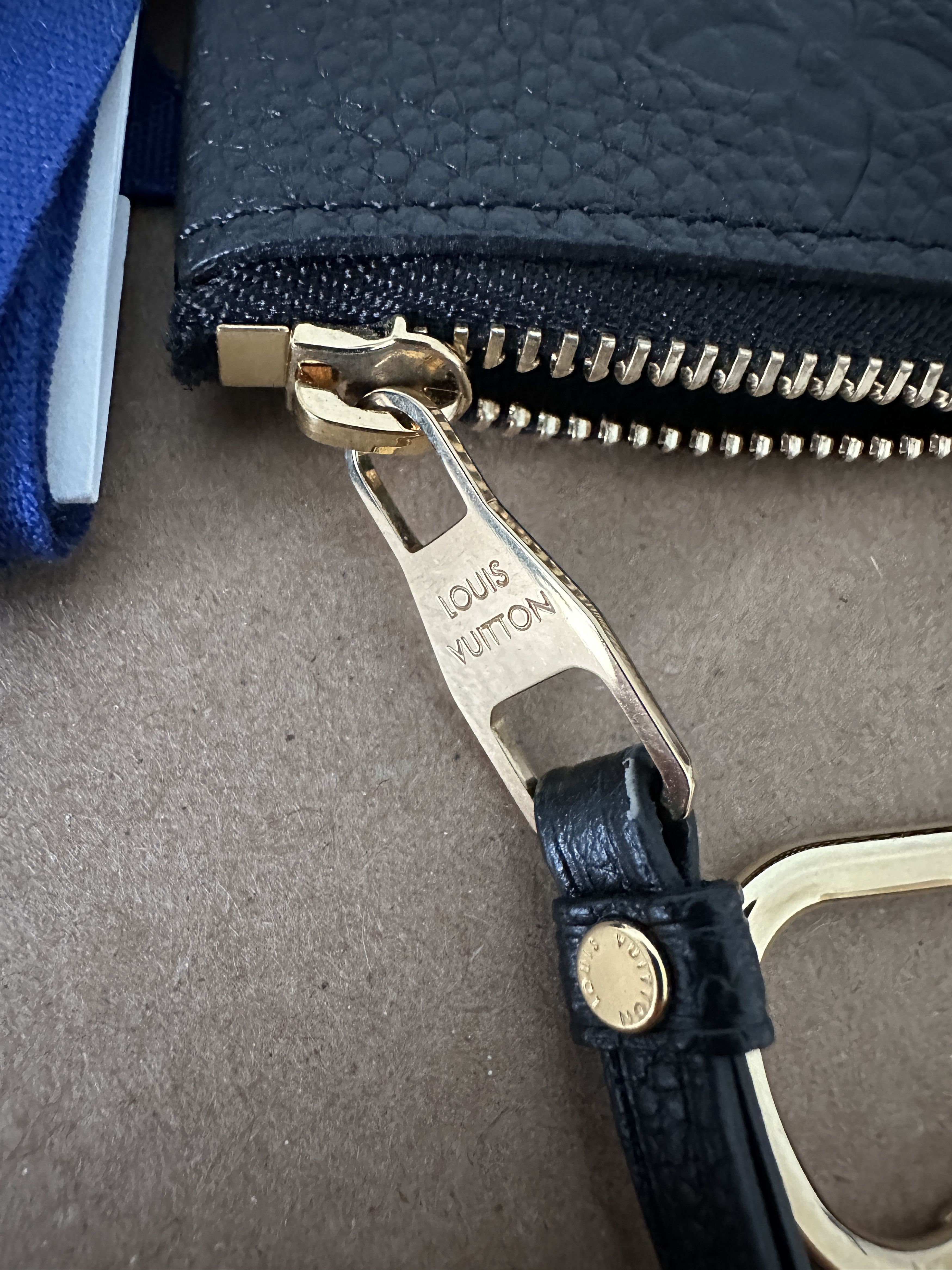 Louis Vuitton Cles Key Pouch / Coin Case Size ONE SIZE - 4 Thumbnail