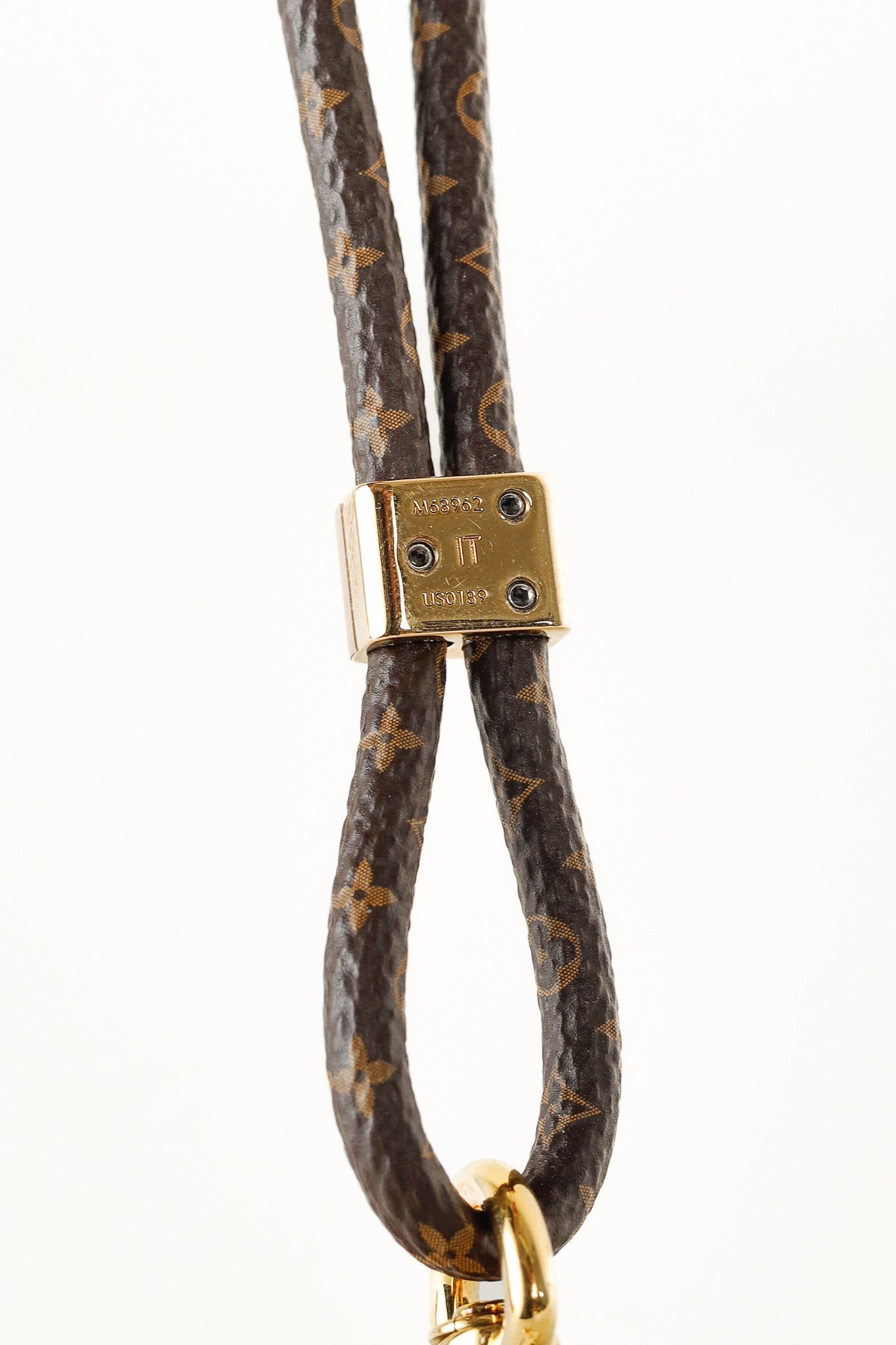 Louis Vuitton Louis Vuitton Louise Monogram Canvas Phone Holder Size ONE SIZE - 4 Thumbnail