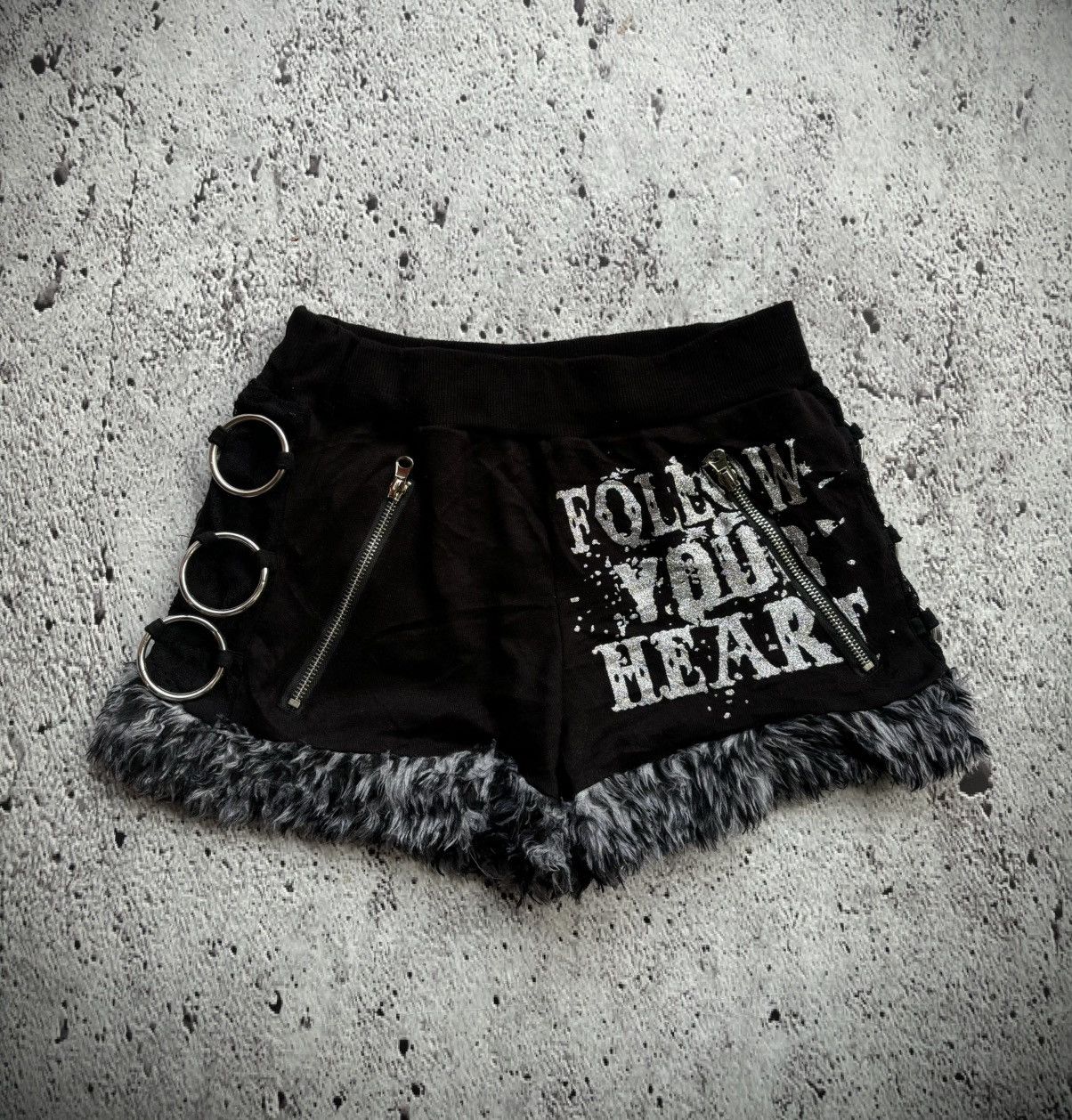 Hysteric Glamour Y2k opium Dig Deep punk style women short pants Size 29" - 1 Thumbnail