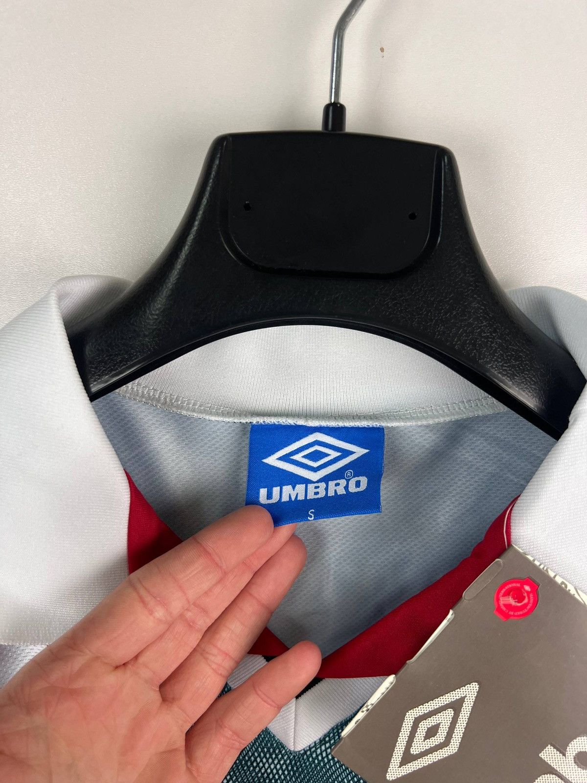 Umbro Umbro Wales Ghippi retro shirt size S Size US S / EU 44-46 / 1 - 3 Thumbnail