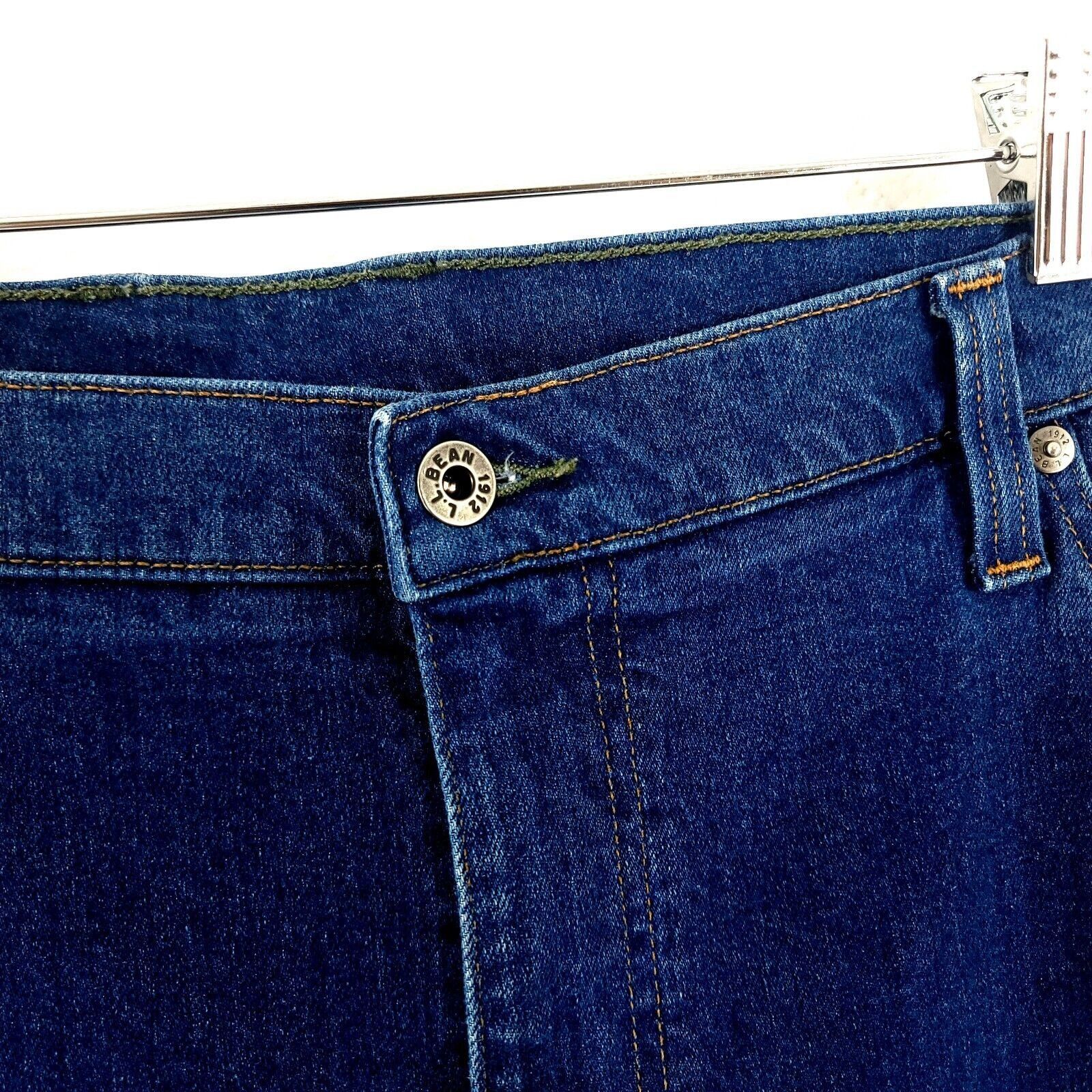 L.L. Bean L.L. Bean Standard Fit Blue Mid Rise Jeans 42/29 Size US 42 / EU 58 - 2 Thumbnail