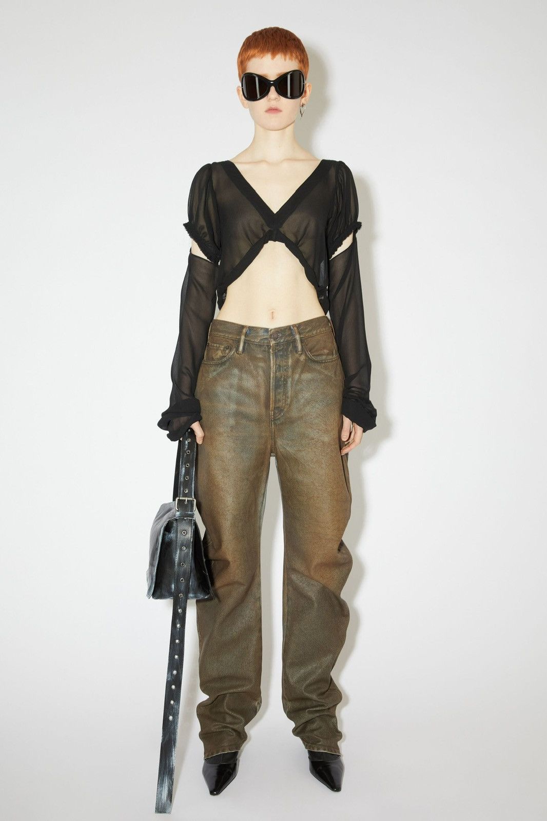 Acne Studios Acne Studios Relaxed Fit Coated Jeans Size 25" / US 0 / IT 36 - 1 Thumbnail