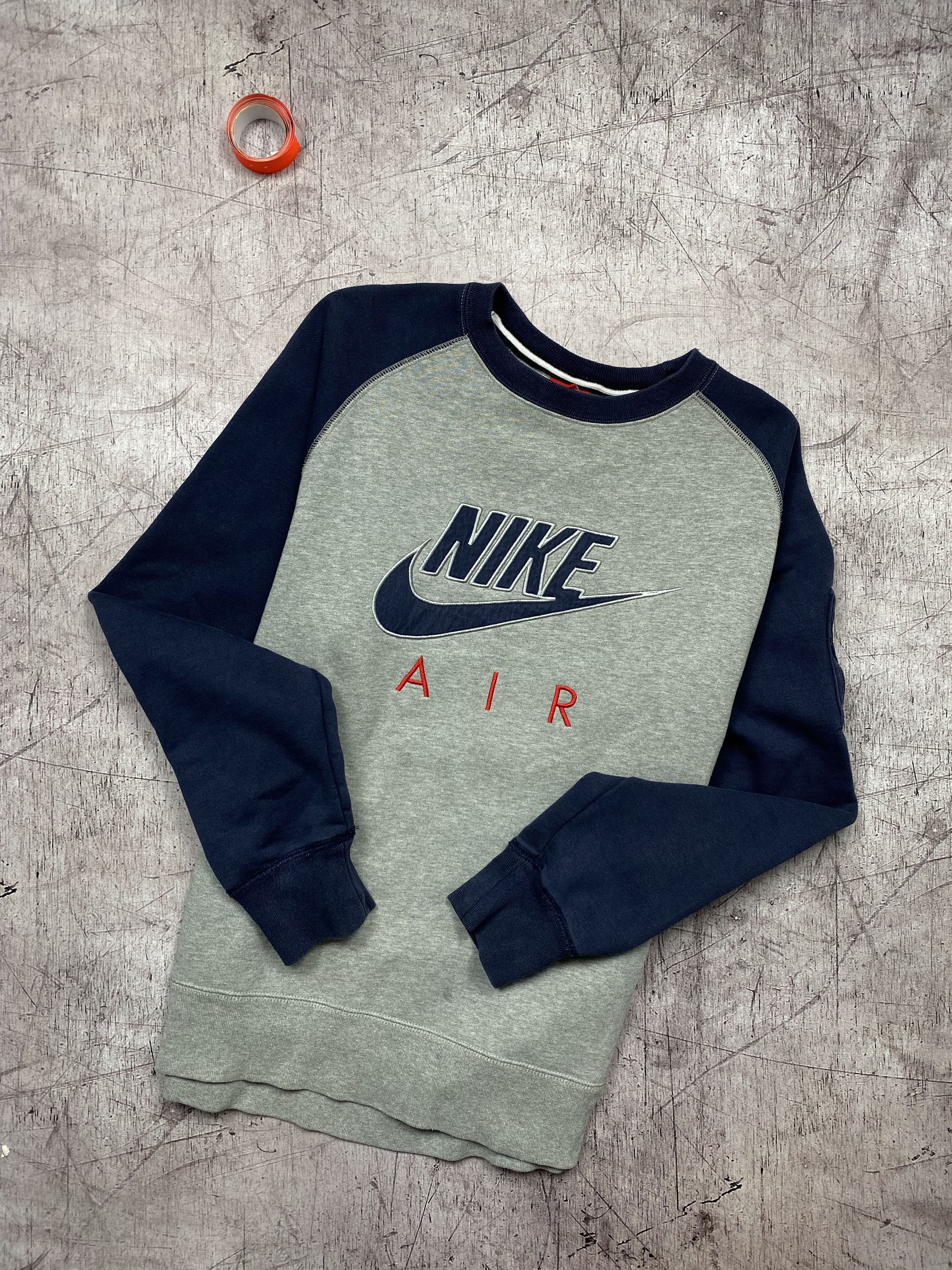 Nike × Vintage Nike Air Vintage Mens Big Logo Sweatshirt Size US L / EU 52-54 / 3 - 1 Thumbnail