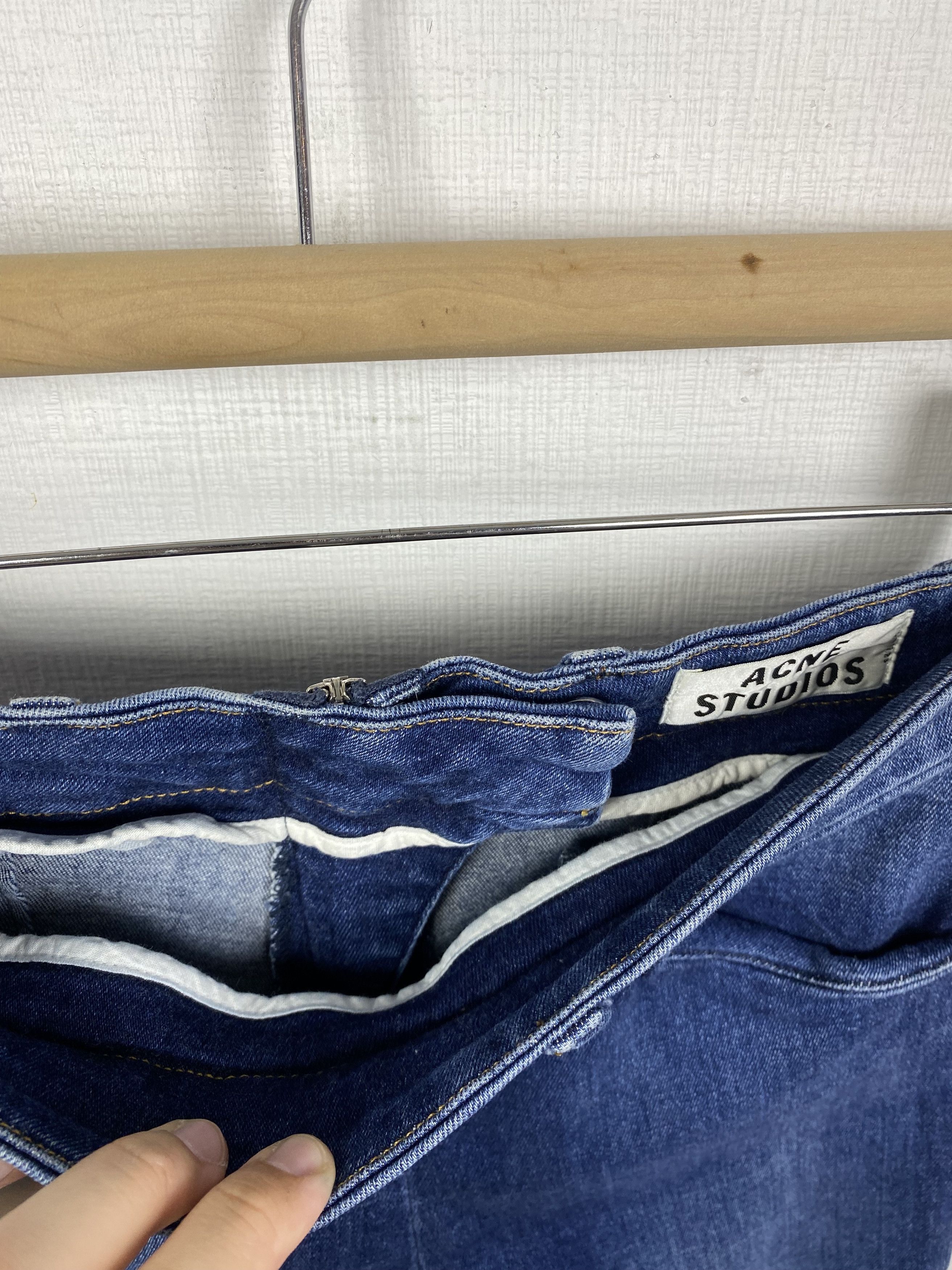 Acne Studios Acne Studios Skin Used Blue Jeans size 27 Size 27" / US 4 / IT 40 - 8 Thumbnail