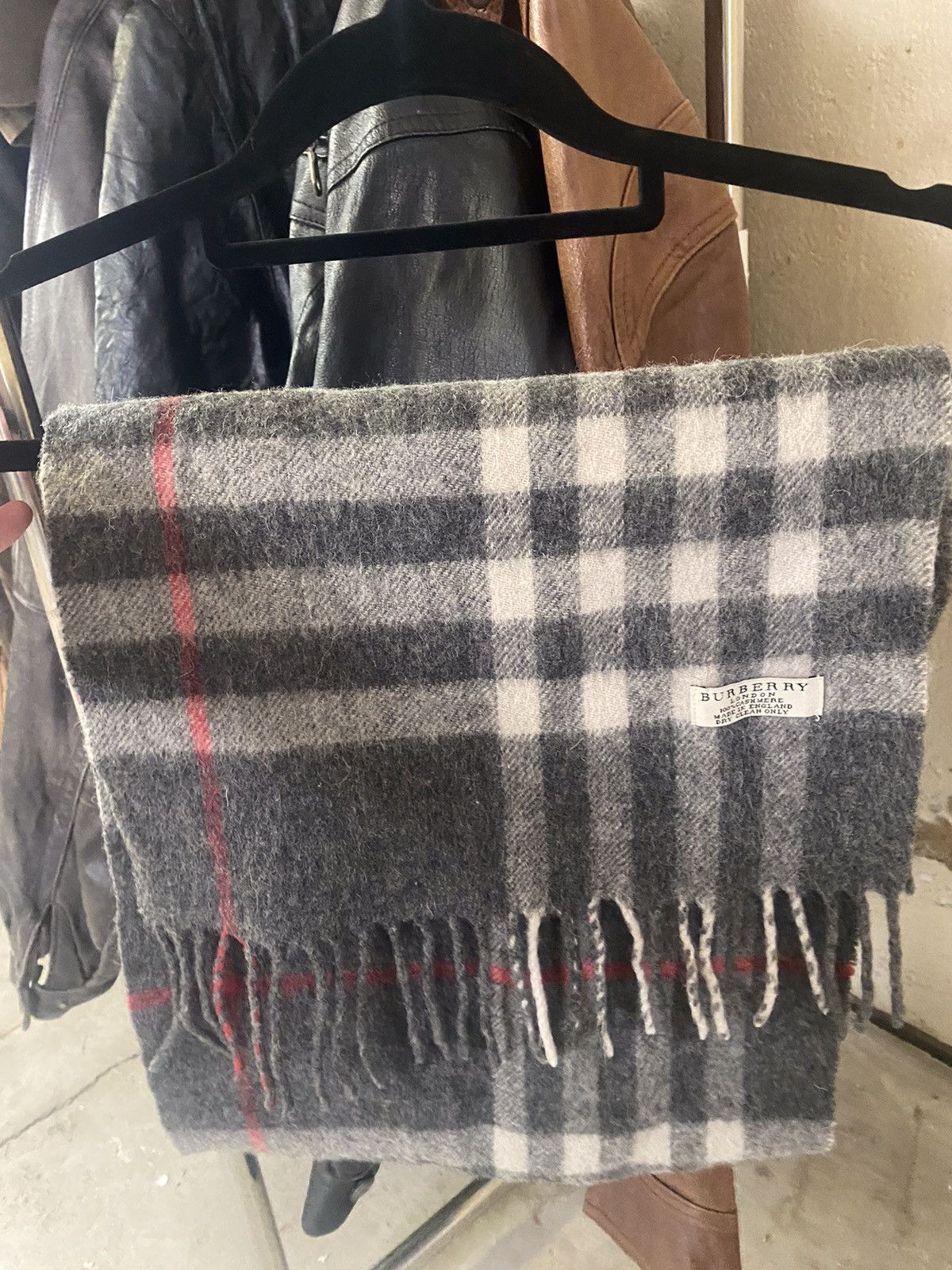 Other Red leather bomber jacket paired with free Burberry scarf Size M / US 6-8 / IT 42-44 - 6 Thumbnail