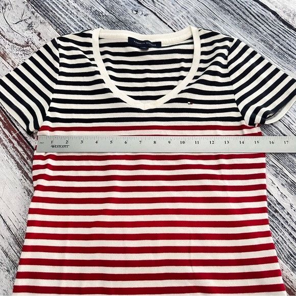 Tommy Hilfiger Classic Tommy Hilfiger Striped T-Shirt Size XS / US 0-2 / IT 36-38 - 6 Thumbnail